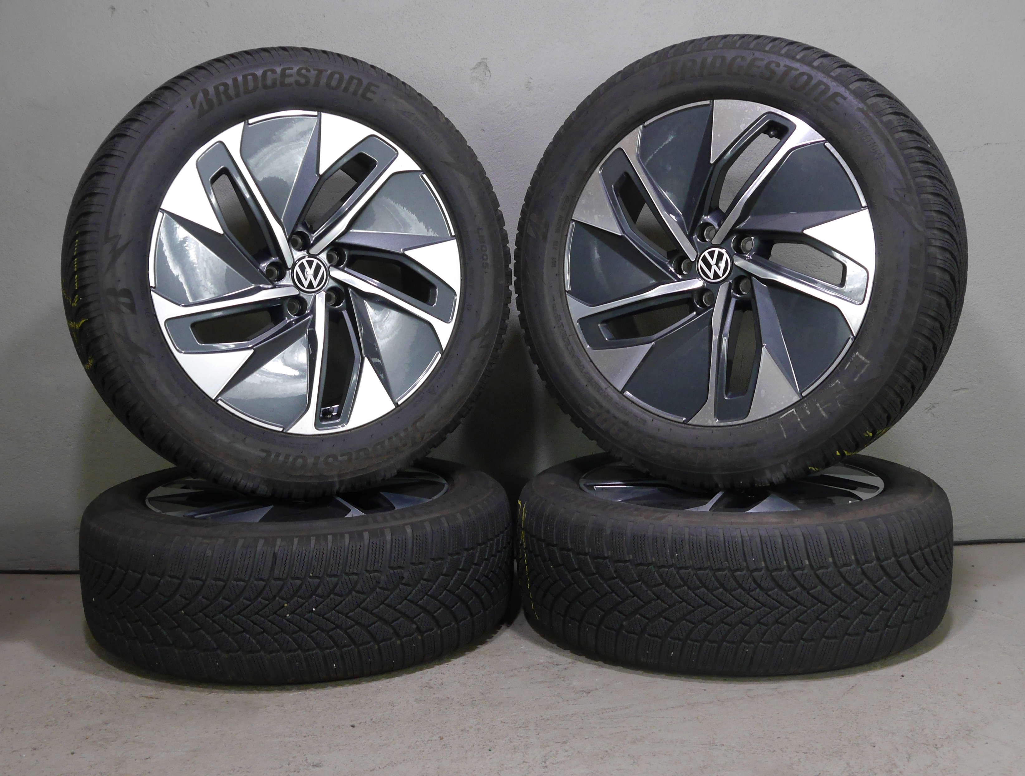 Volkswagen ID.4  ID.5 Aluradsatz – Winter 235/55 R19 101T 255/50/19 - 11A601025M