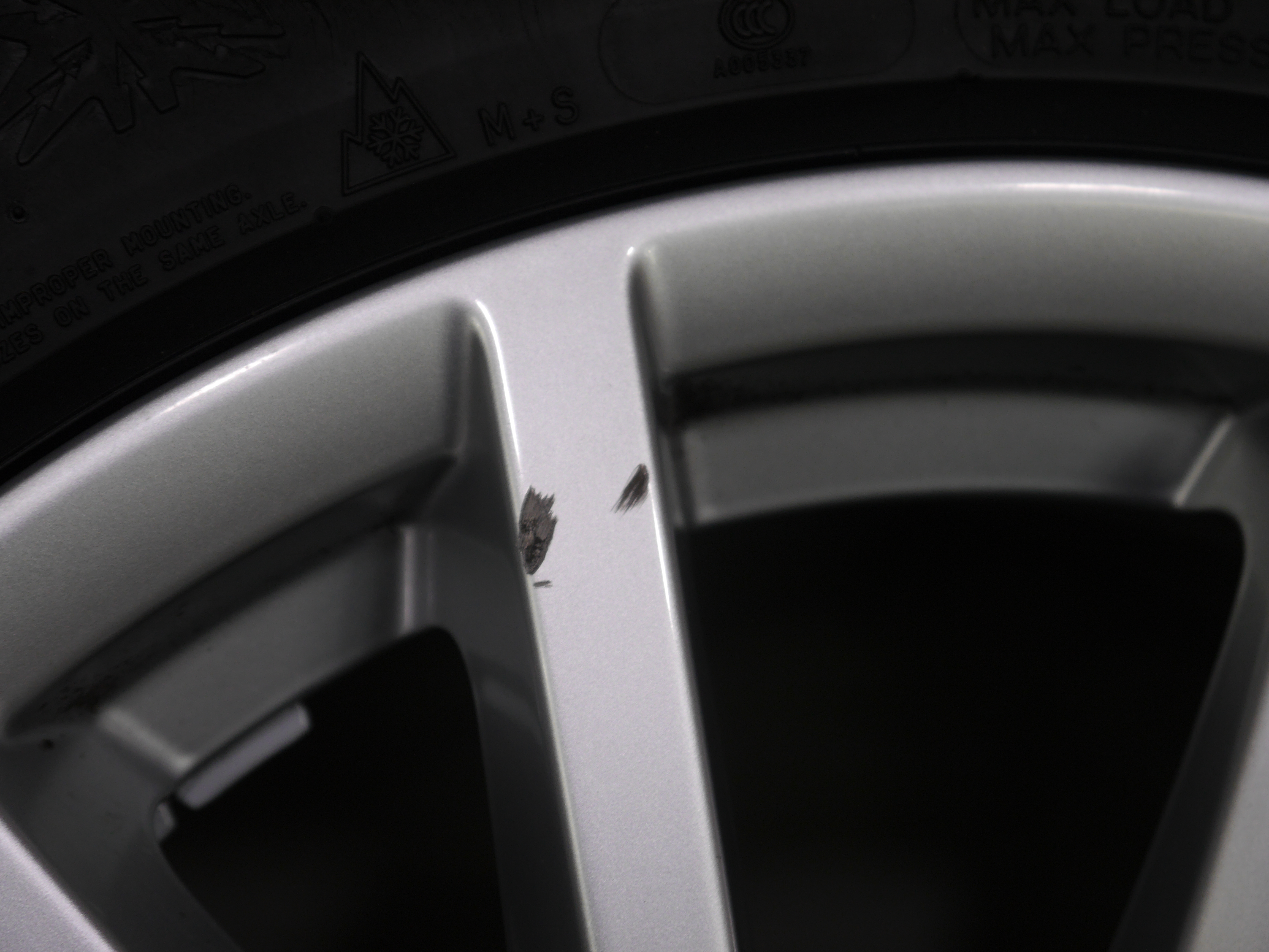 Audi Q2 Aluradsatz – Winter 215/55 R17 94V (AO) – 81A601025C