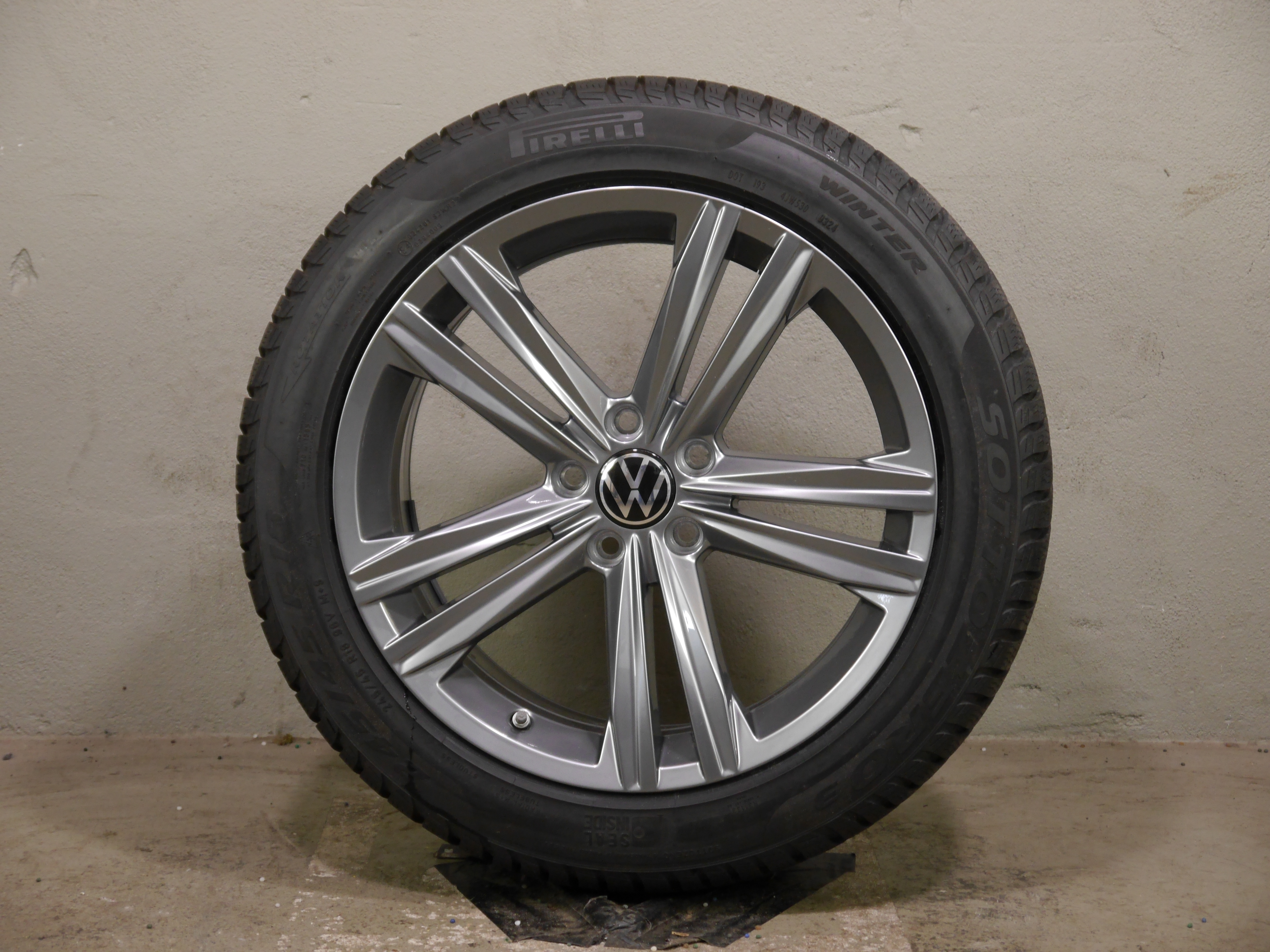 Volkswagen Arteon Shooting Alurad – Winter 245/45 R18 96V – 3G8601025N - SEAL