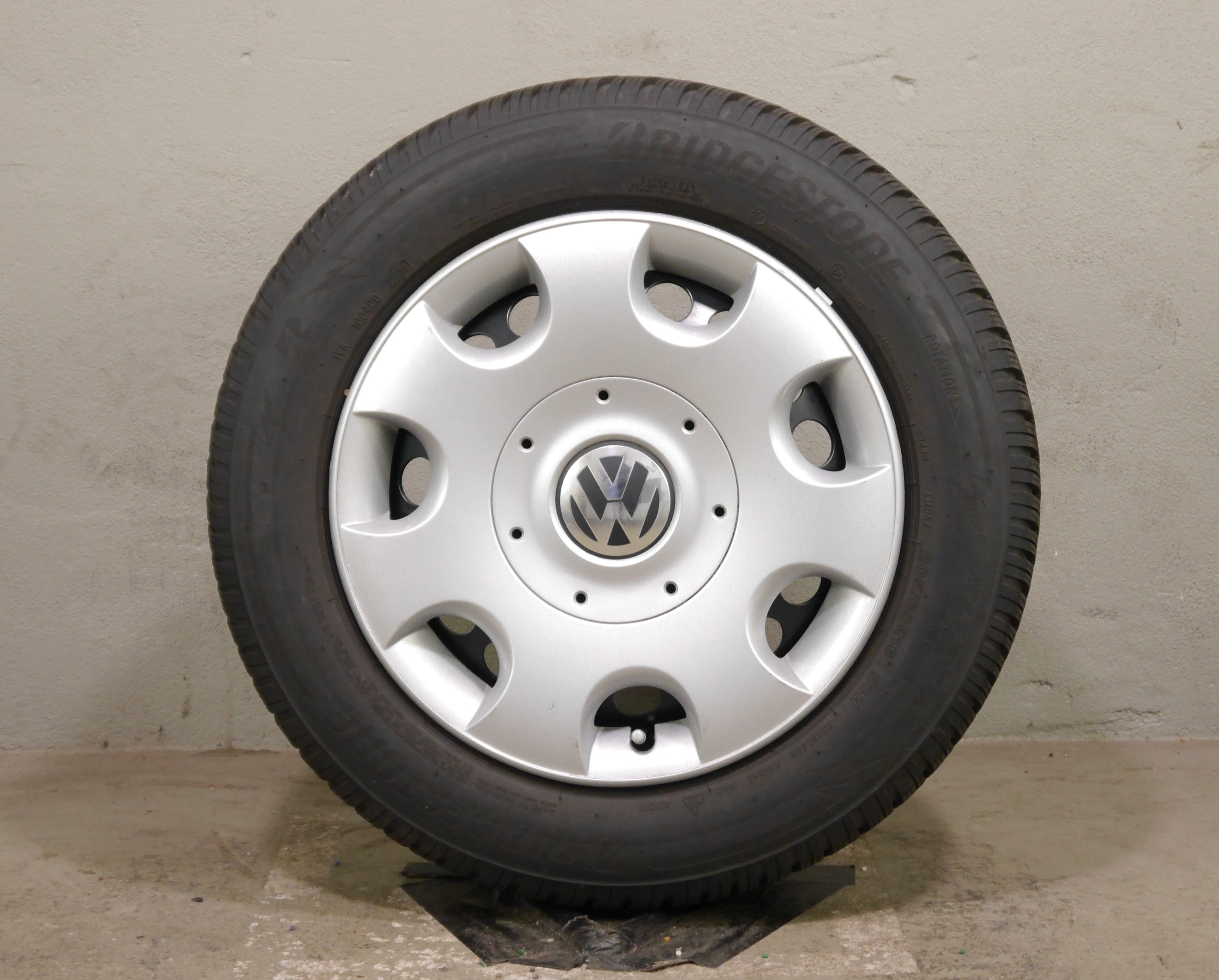 VW Caddy Stahlradsatz – Winter 205/60 R16 96H – 5R3601027/B