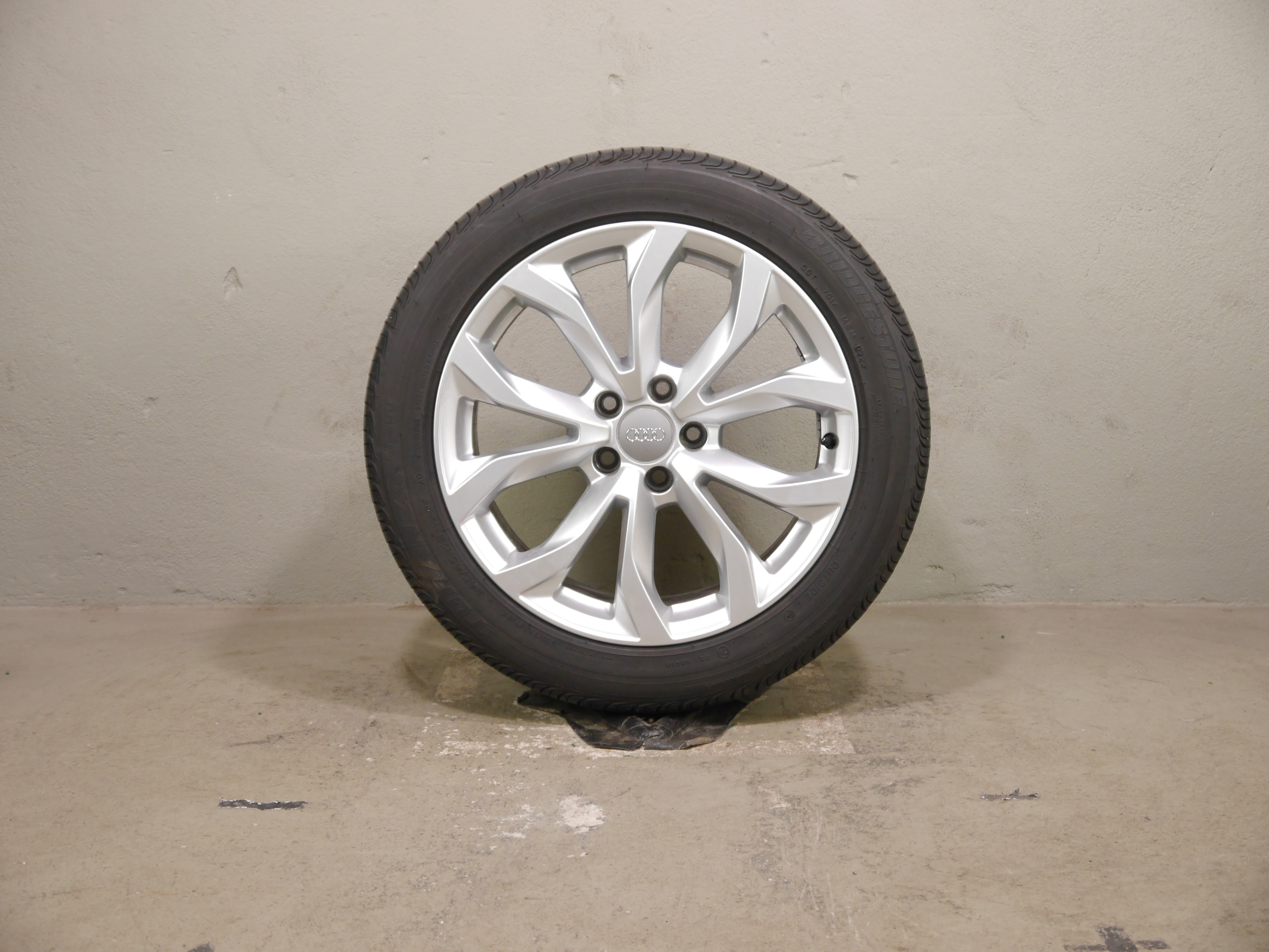 Audi A6 (C7) Aluradsatz – Sommer 245/45 R18 100Y– 4G0601025BD