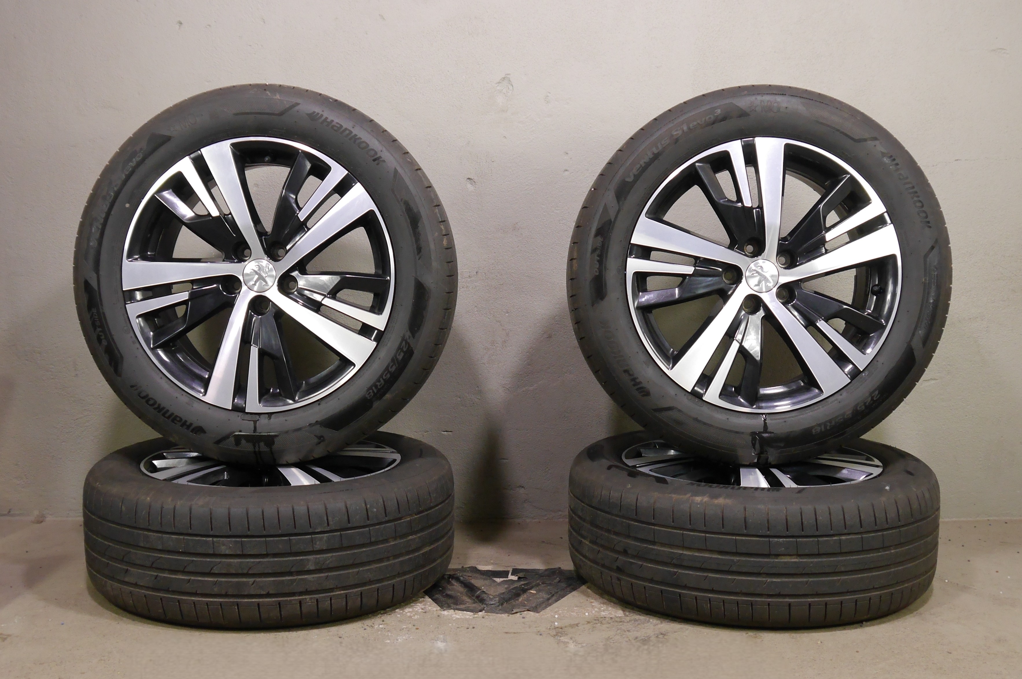 Peugeot 3008 II Aluradsatz – Winter 7,5Jx18 ET49 5x108 – 9809687377