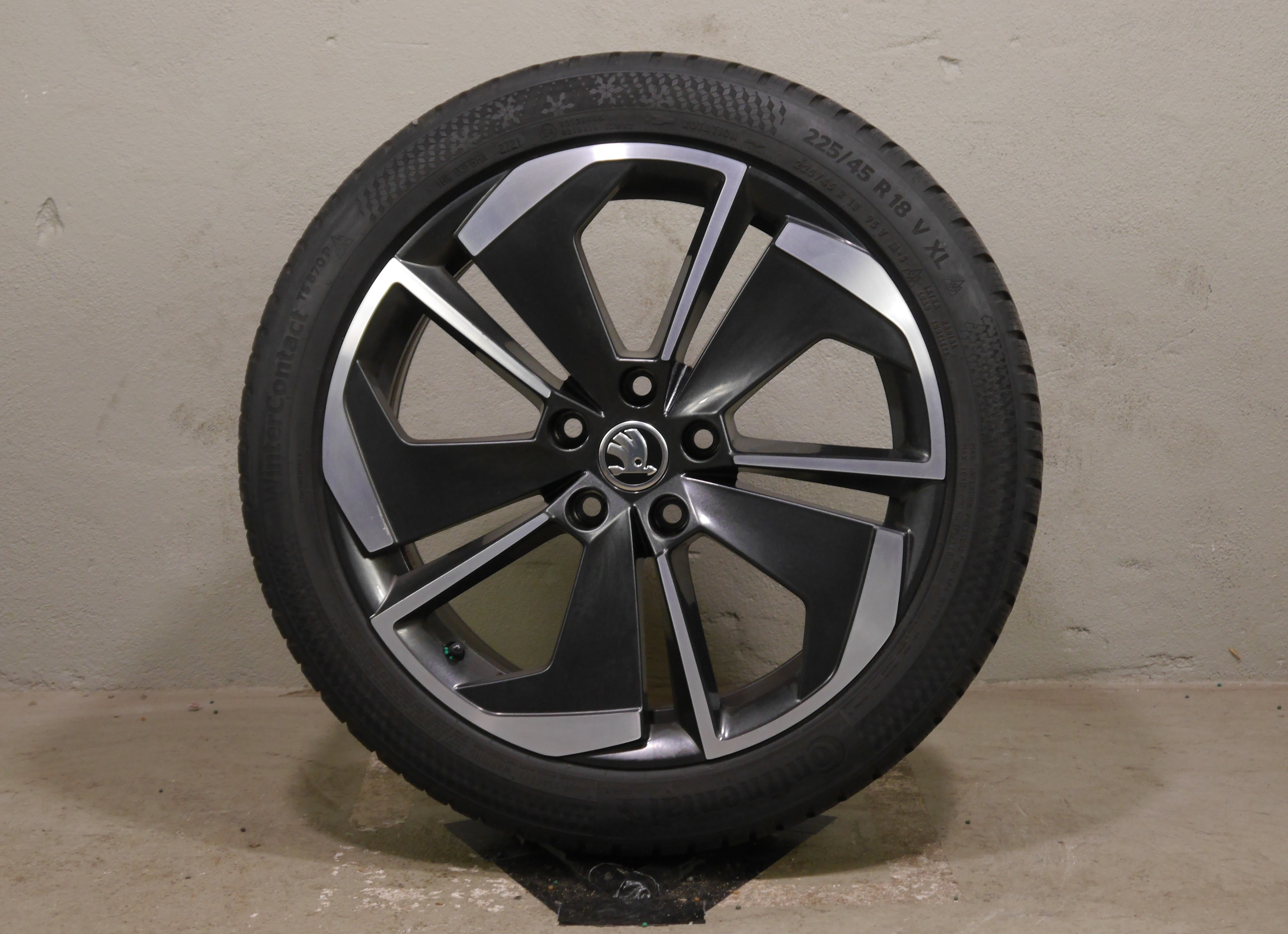 ŠKODA Octavia 5E Aluradsatz – Winter 225/45 R18 95V – 5E3601025AP