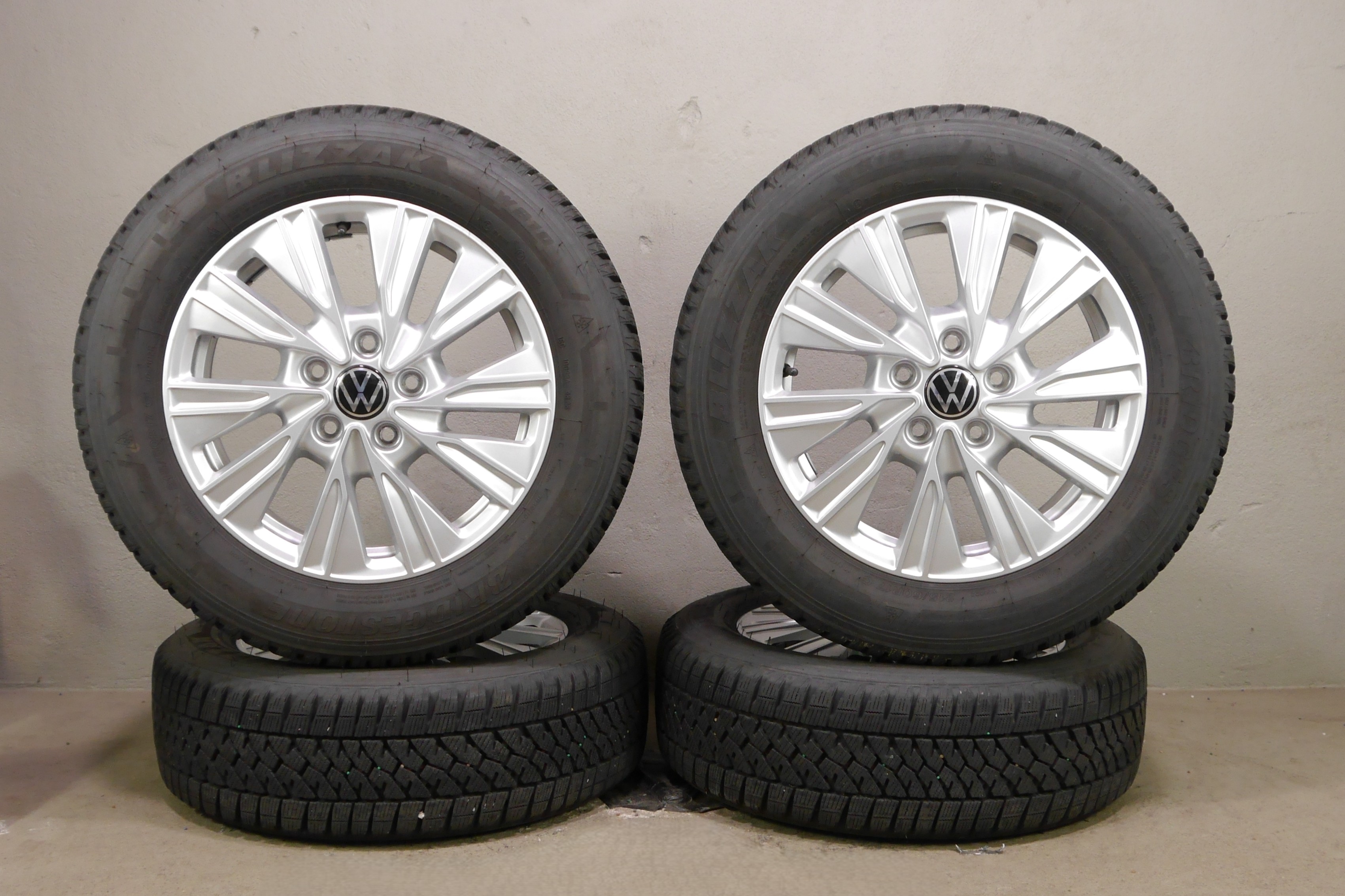 VW T7 Multivan (ST) Aluradsatz – Winter 215/60 R17 104/102H - 7T0601025A