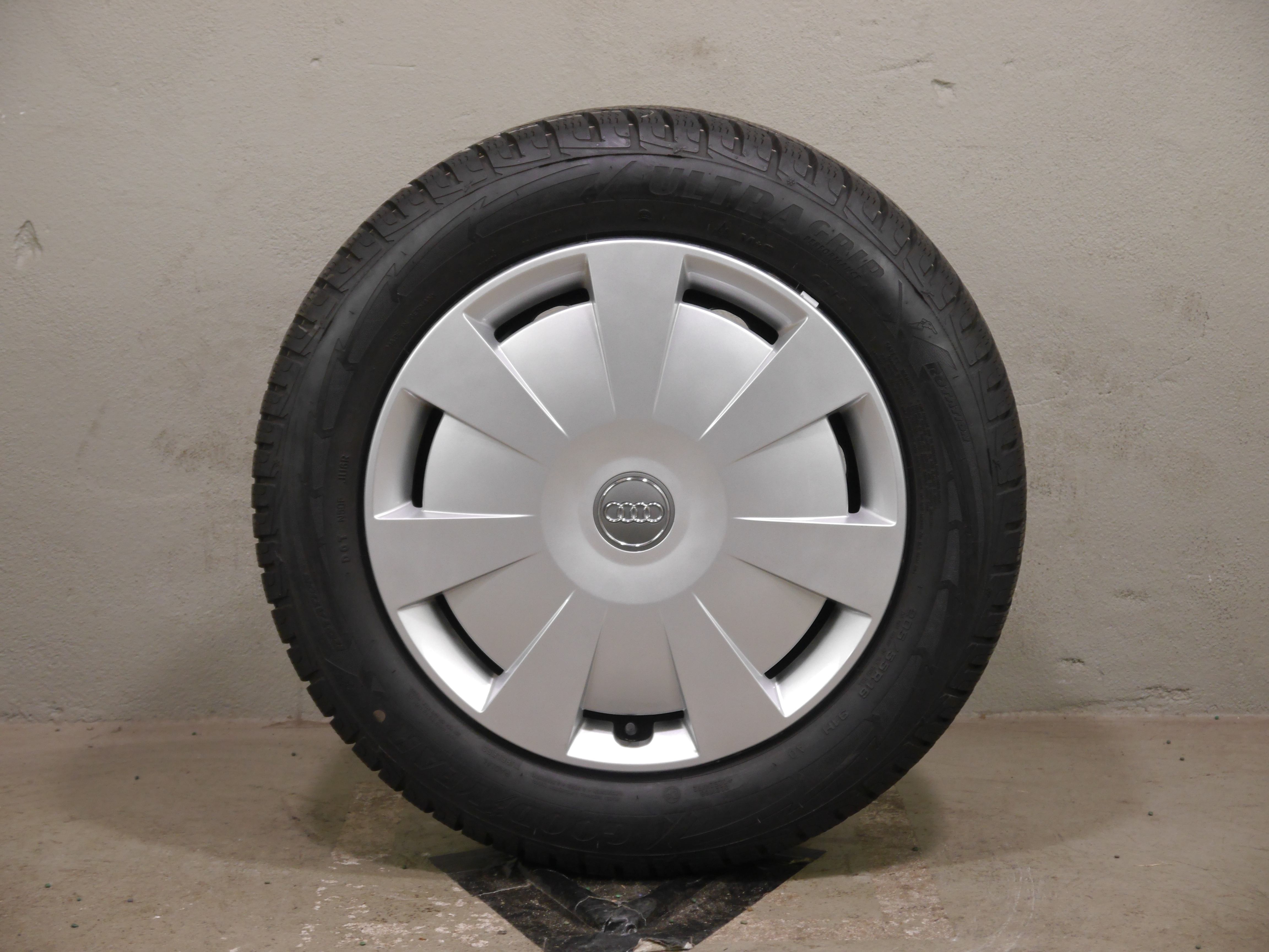 Audi A3 Sportback Stahlradsatz – Winter 205/55 R16 91H (AO) – 8V0601027A