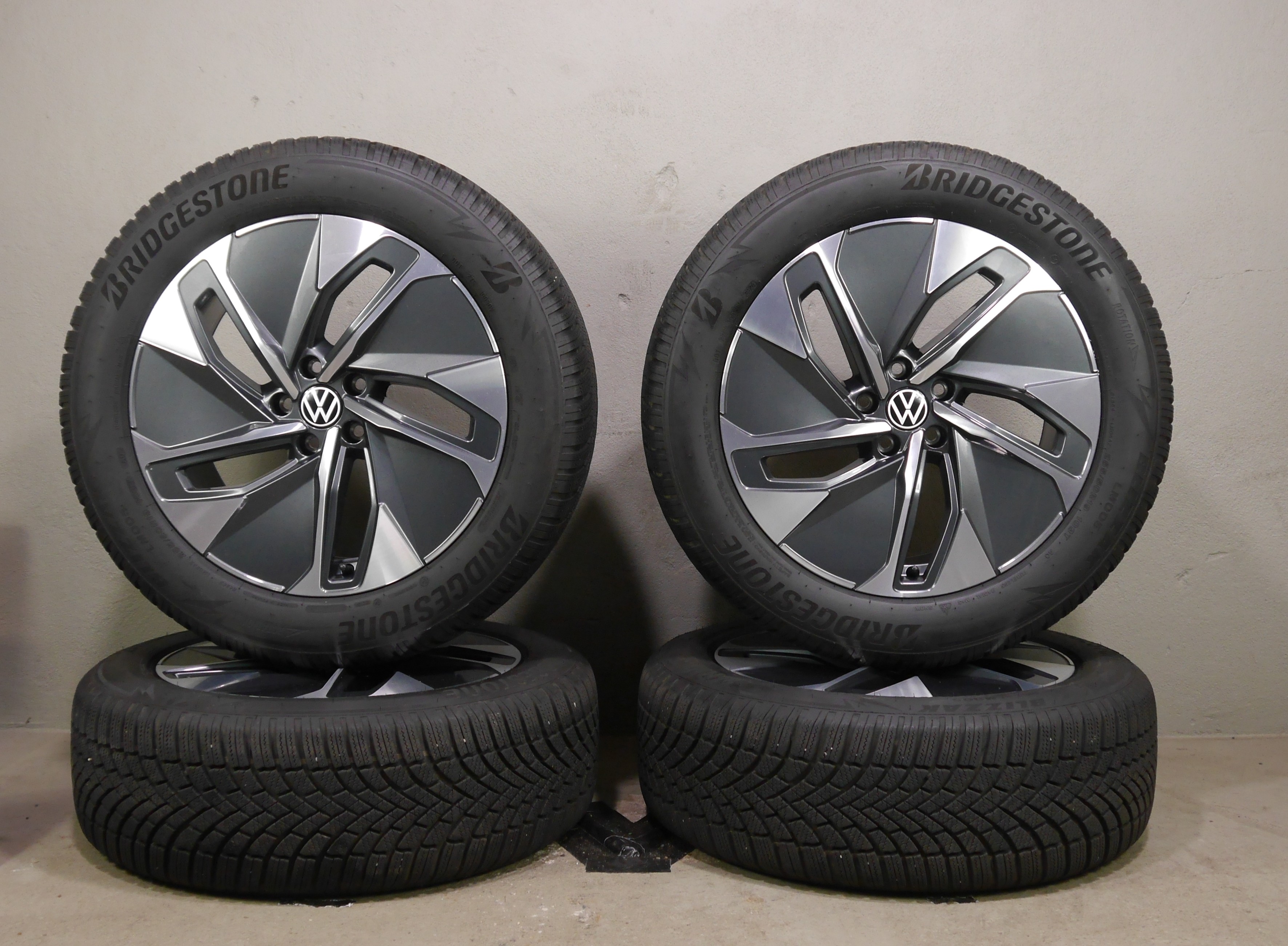 VW ID.4 Aluradsatz – Winter 235/55 R19 101T 255/50 R19 103T - 11A601025M