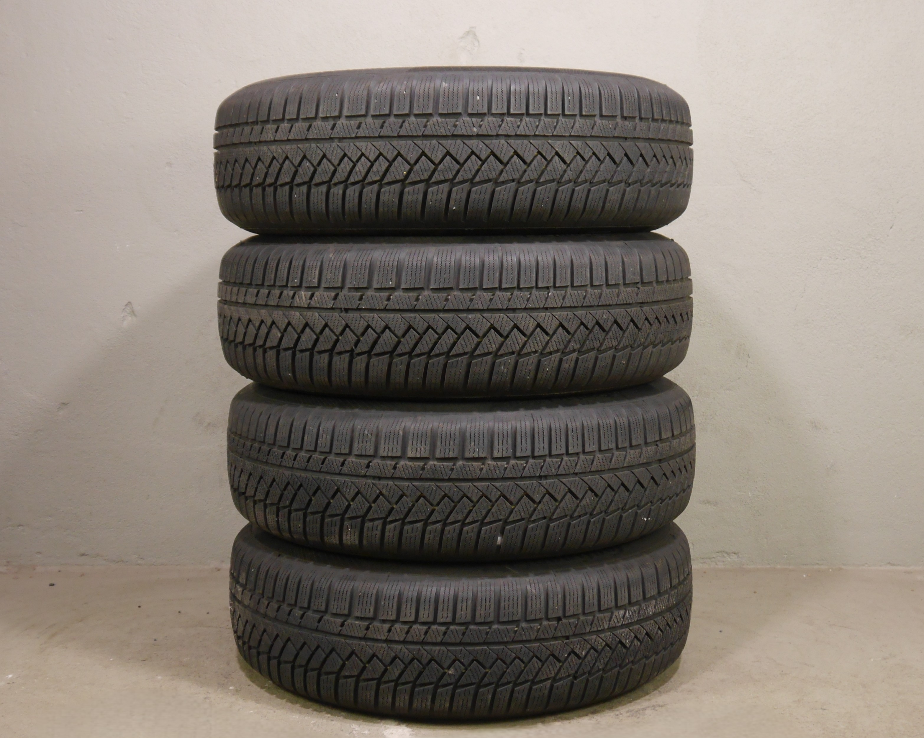 Audi Q3 (F3) Stahlradsatz – Winter 215/65 R17 99H – 5QF601027J/K