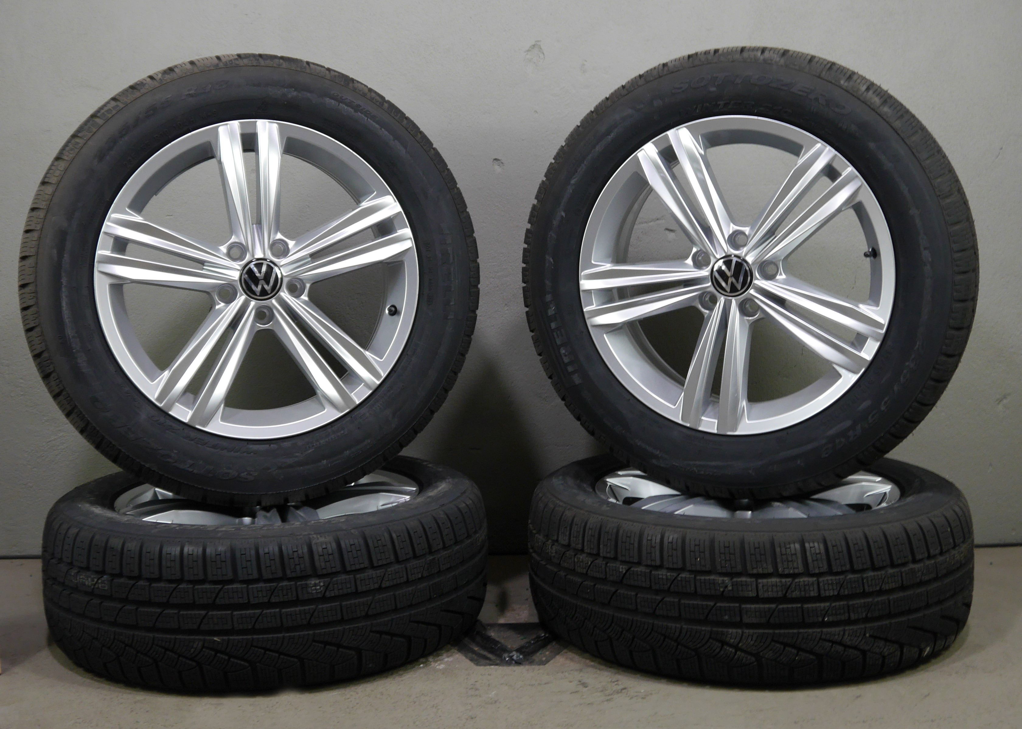 VW Tiguan Aluradsatz – Winter 235/55 R18 104H – 5NA601025AQ
