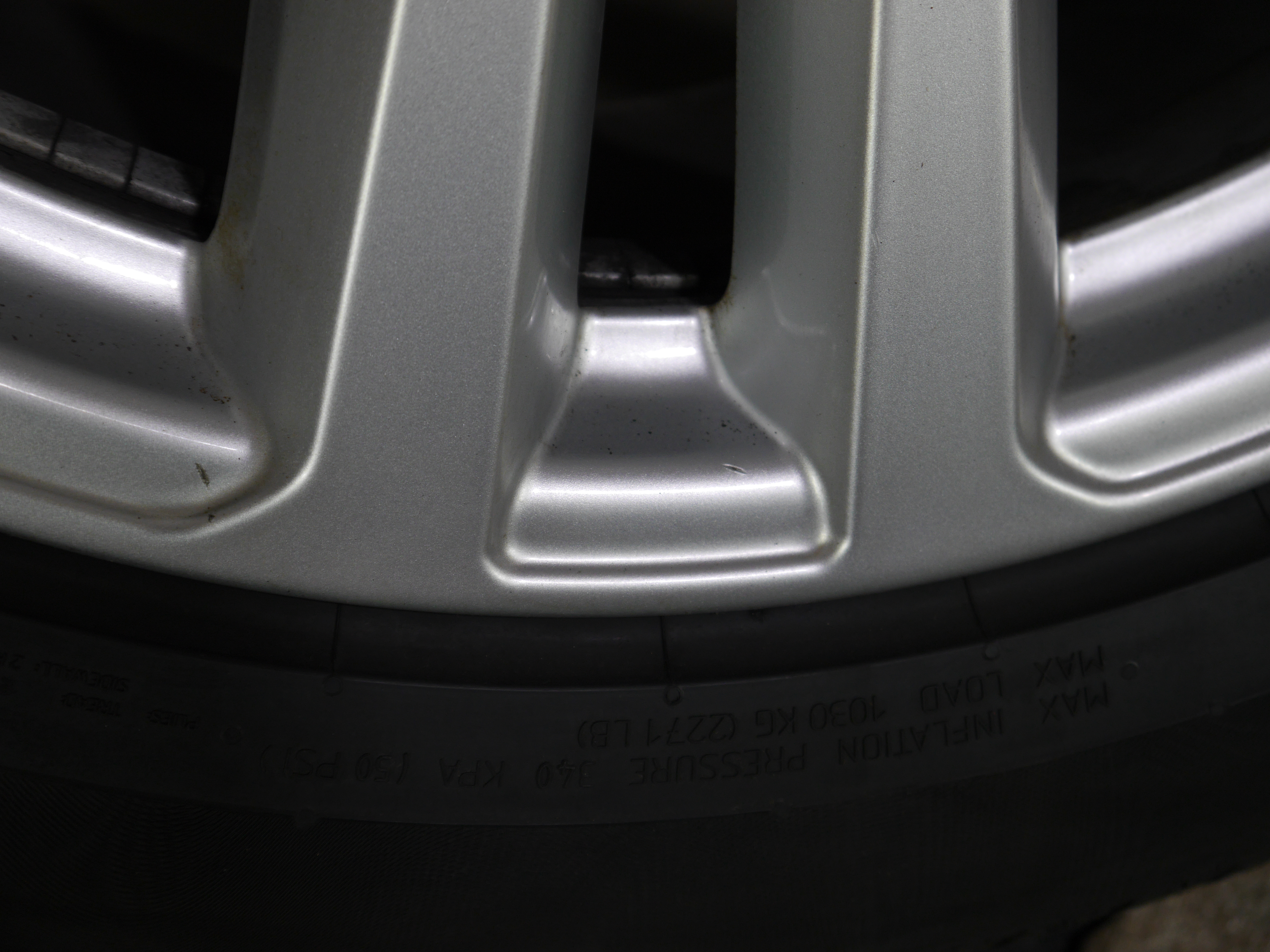 Audi Q7 Aluradsatz – Winter 255/50 R20 109H (AO) – 4M0601025G RDKS