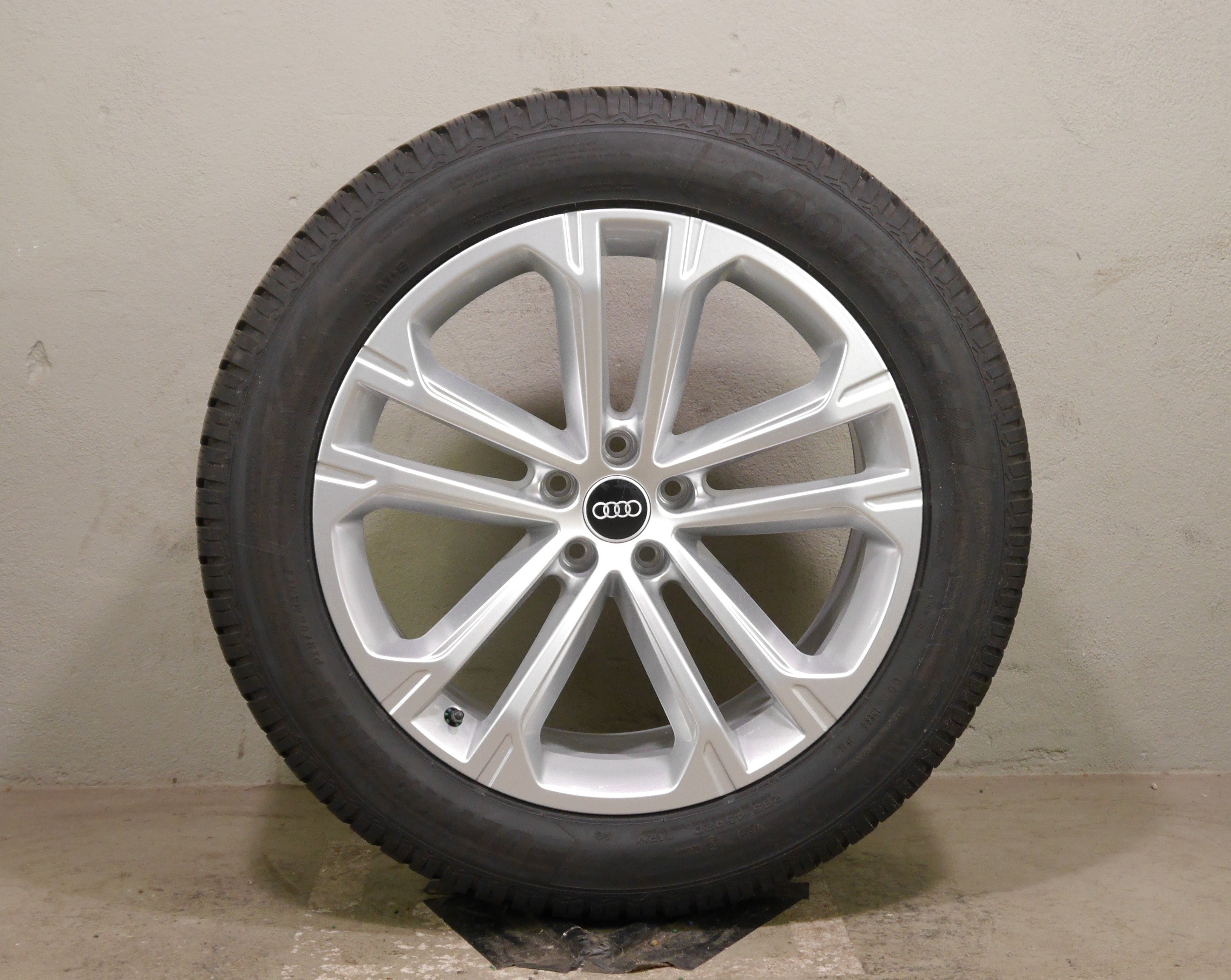 Audi Q7 (4M) Aluradsatz – Winter 285/45 R20 112V(AO) – 4M0601025DT