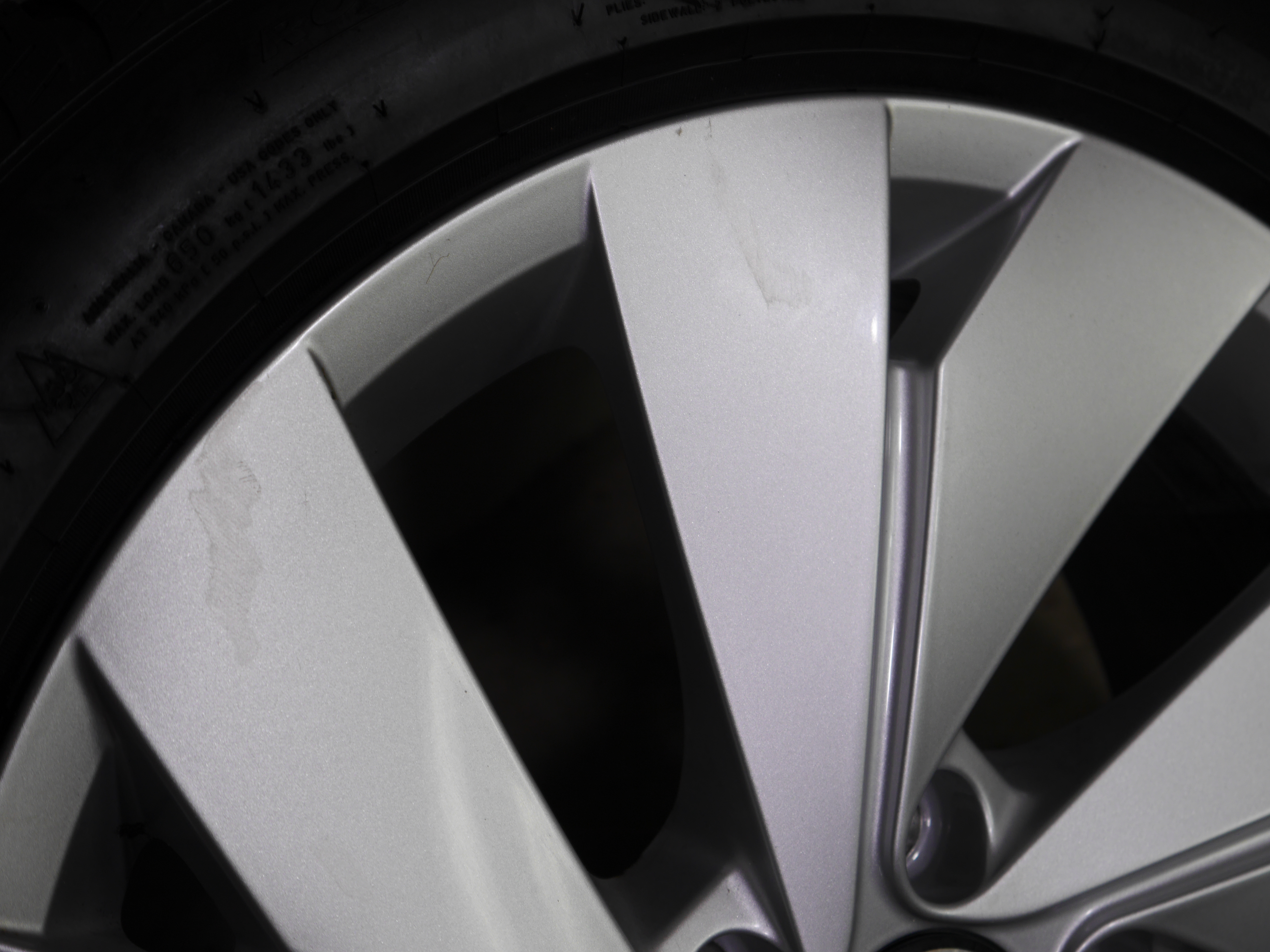 VW Golf Aluradsatz – Winter 205/50 R17 93H – 5H0601025B