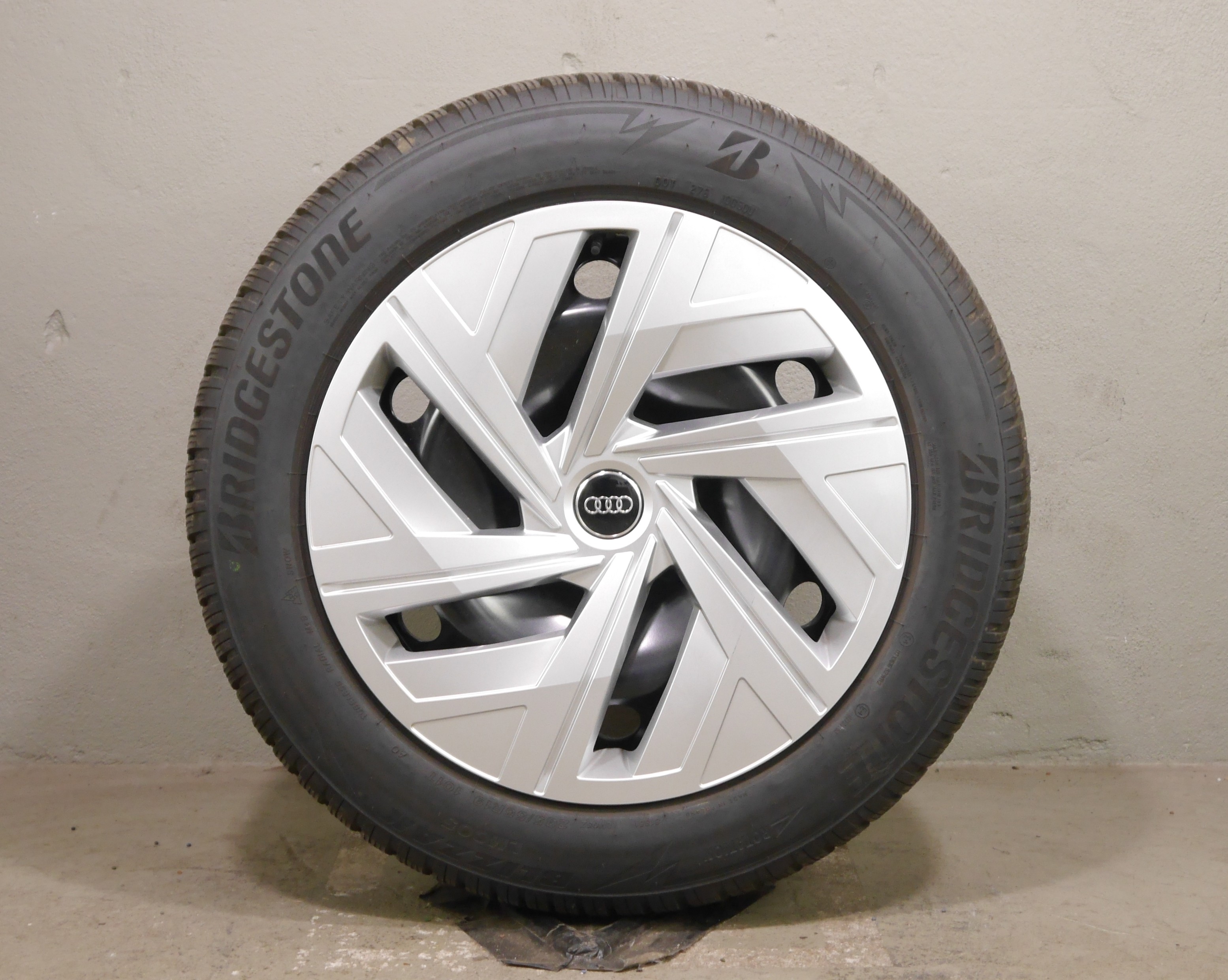 Audi Q4 e-tron (F4) Stahlradsatz – Winter 235/55 R19 101T - 255/50 R19 103T 1EA601027B