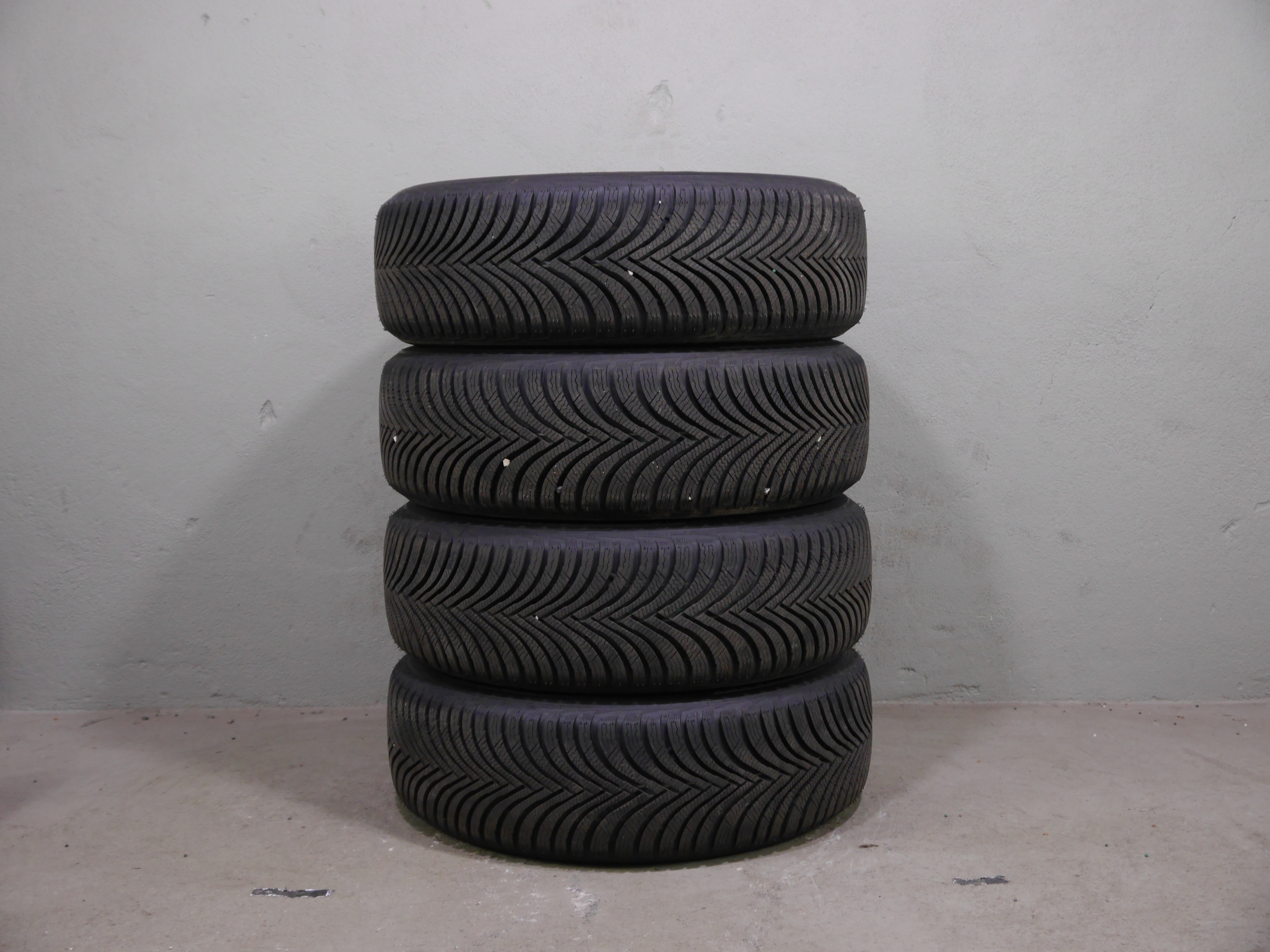 Audi Q2 Stahlradsatz – Winter 205/60 R16 92H (AO) – 5Q0601027CJ