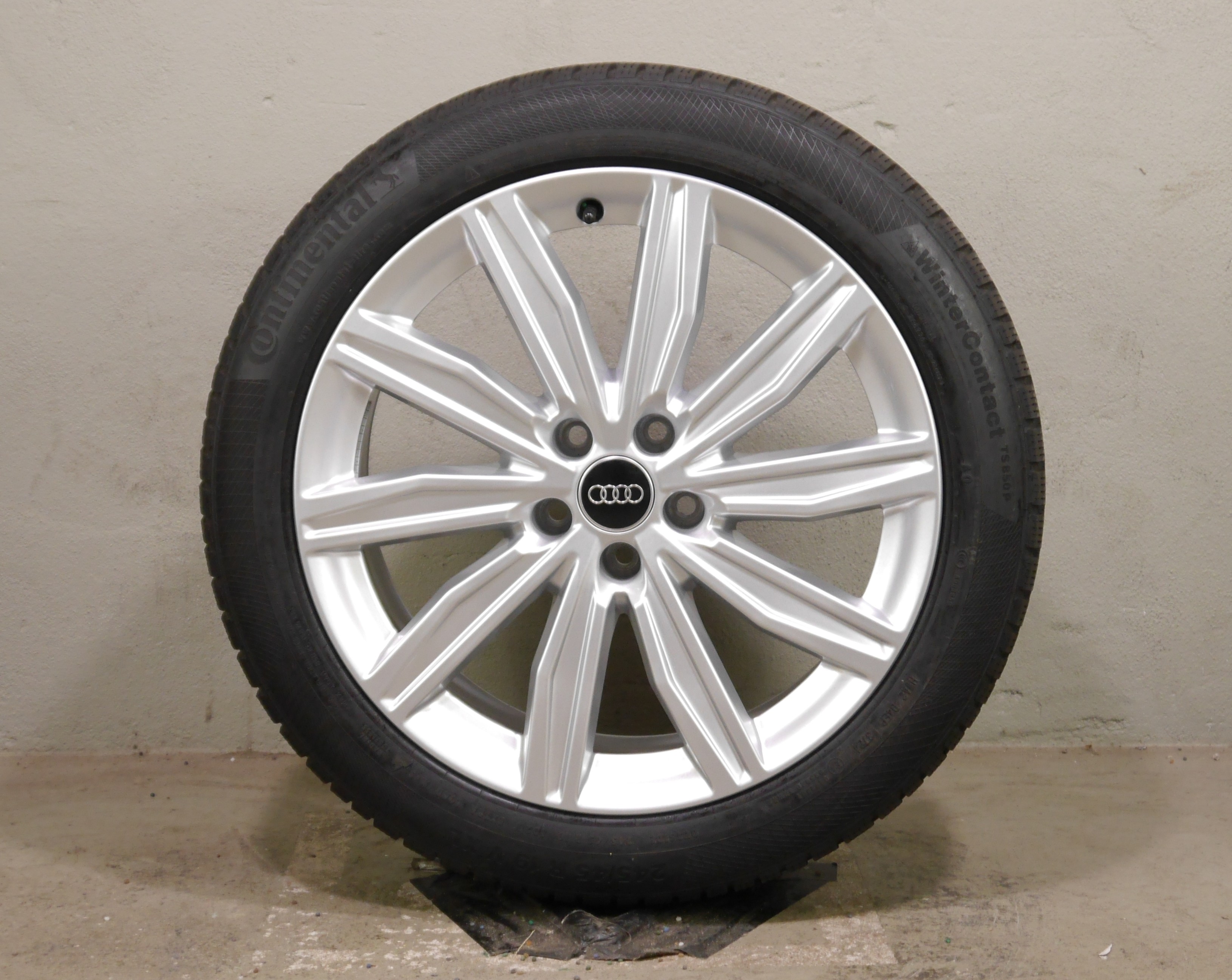 Audi A6 / S6 (4A) Limousine Aluradsatz – Winter 245/45 R19 102V (AO) –  4K0601025DS