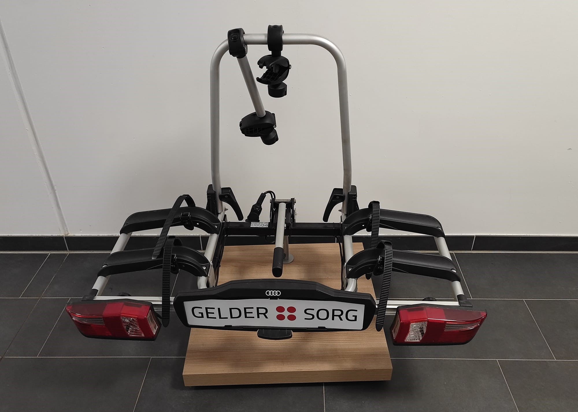 Audi Original abschließbarer Fahrradträger für die Anhängevorrichtung