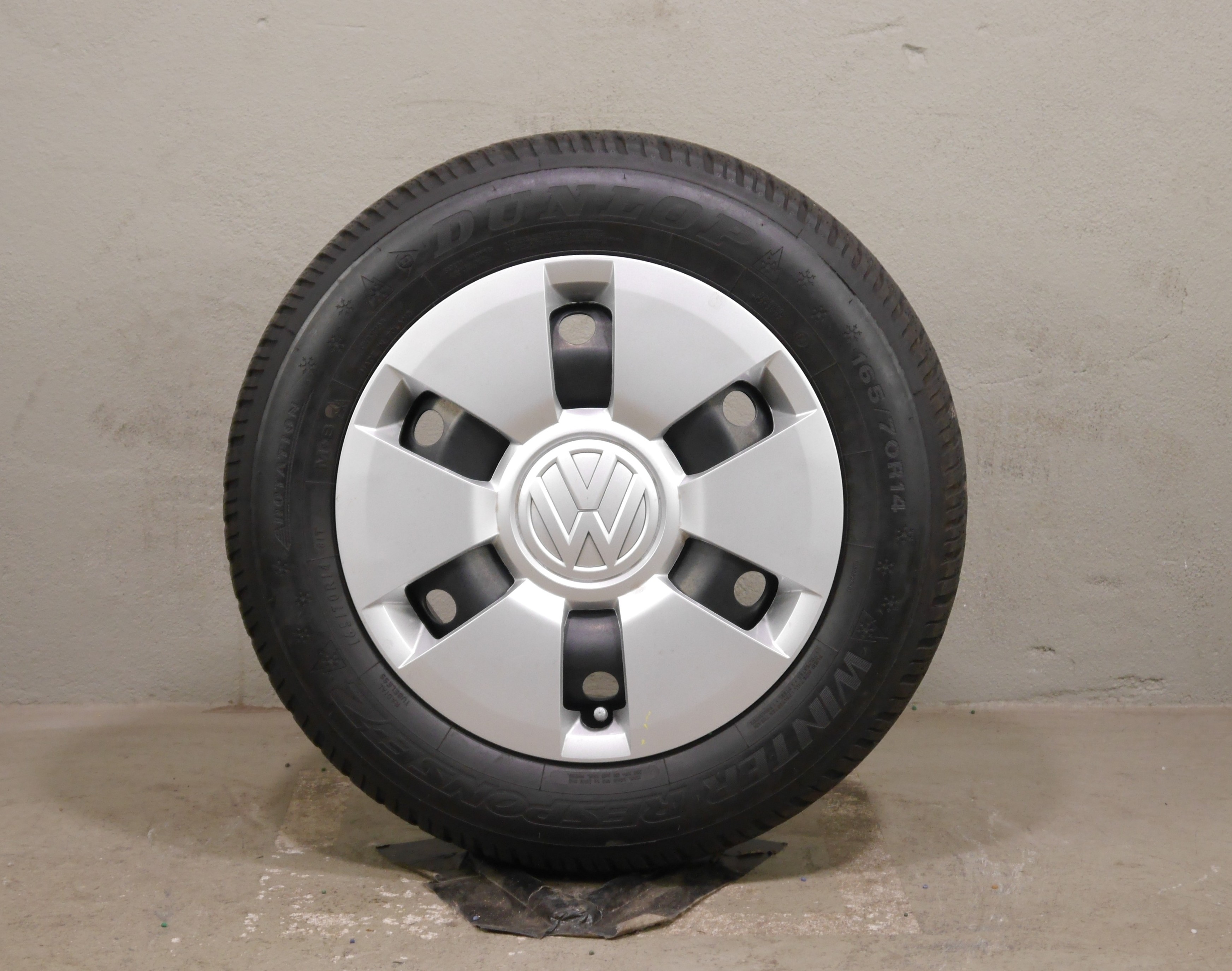 VW UP!  Stahlradsatz – Winter 165/70 R14 81T  – 1S0601027G/J
