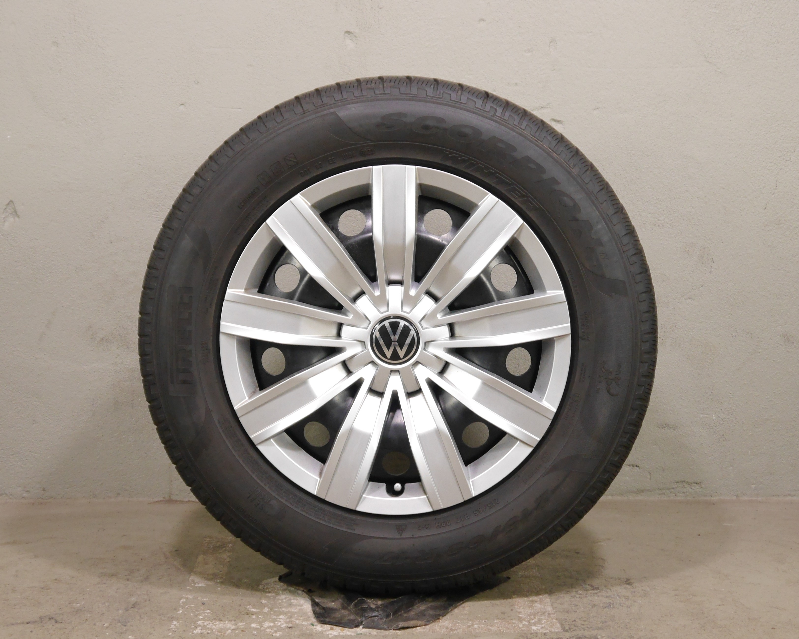 VW Tiguan Stahlradsatz – Winter 215/65 R17 99H – 5QF601027J/K SEAL