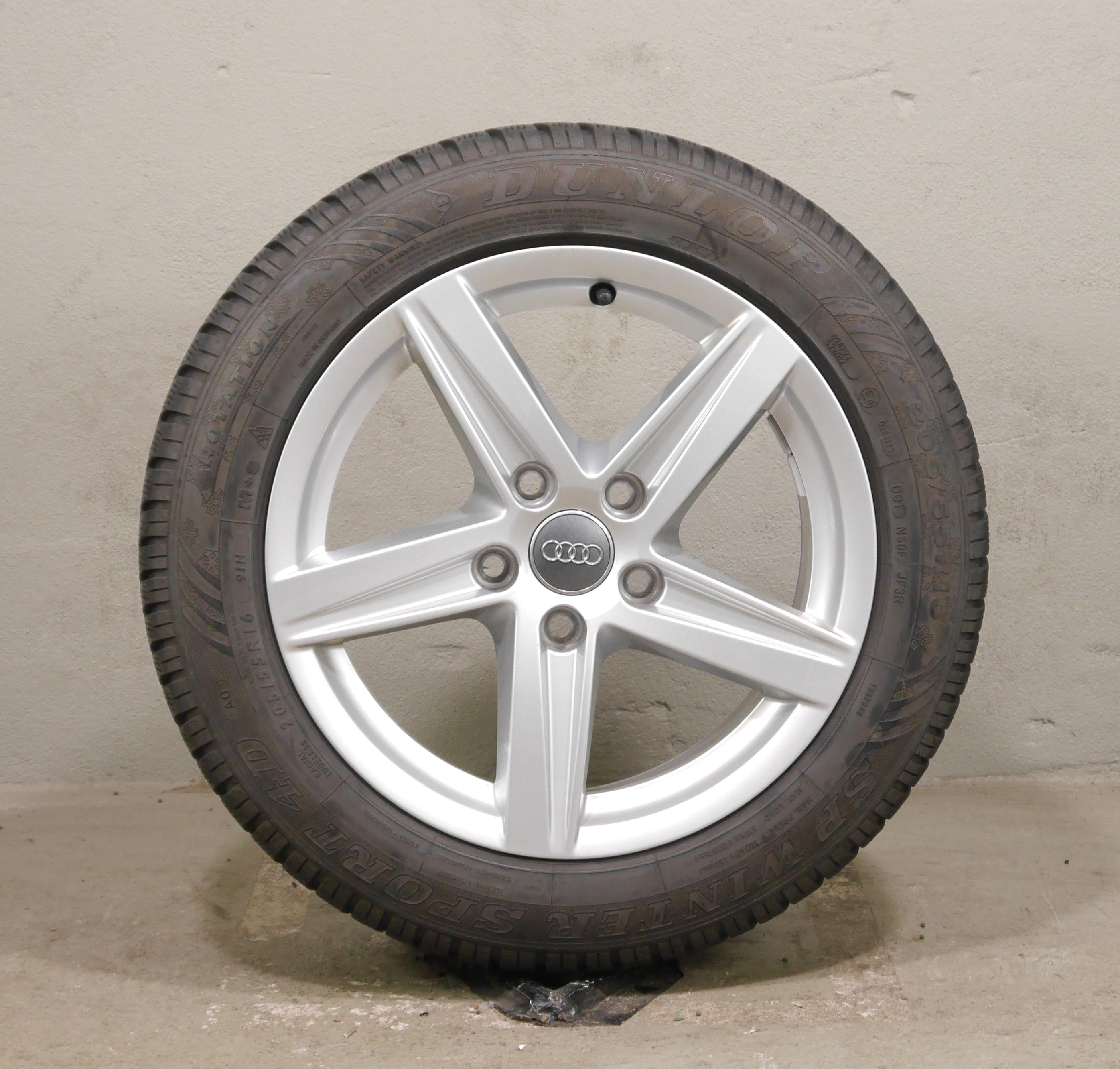 Audi A3 Aluradsatz – Winter 205/55 R16 91H (AO) – 8V0601025CR
