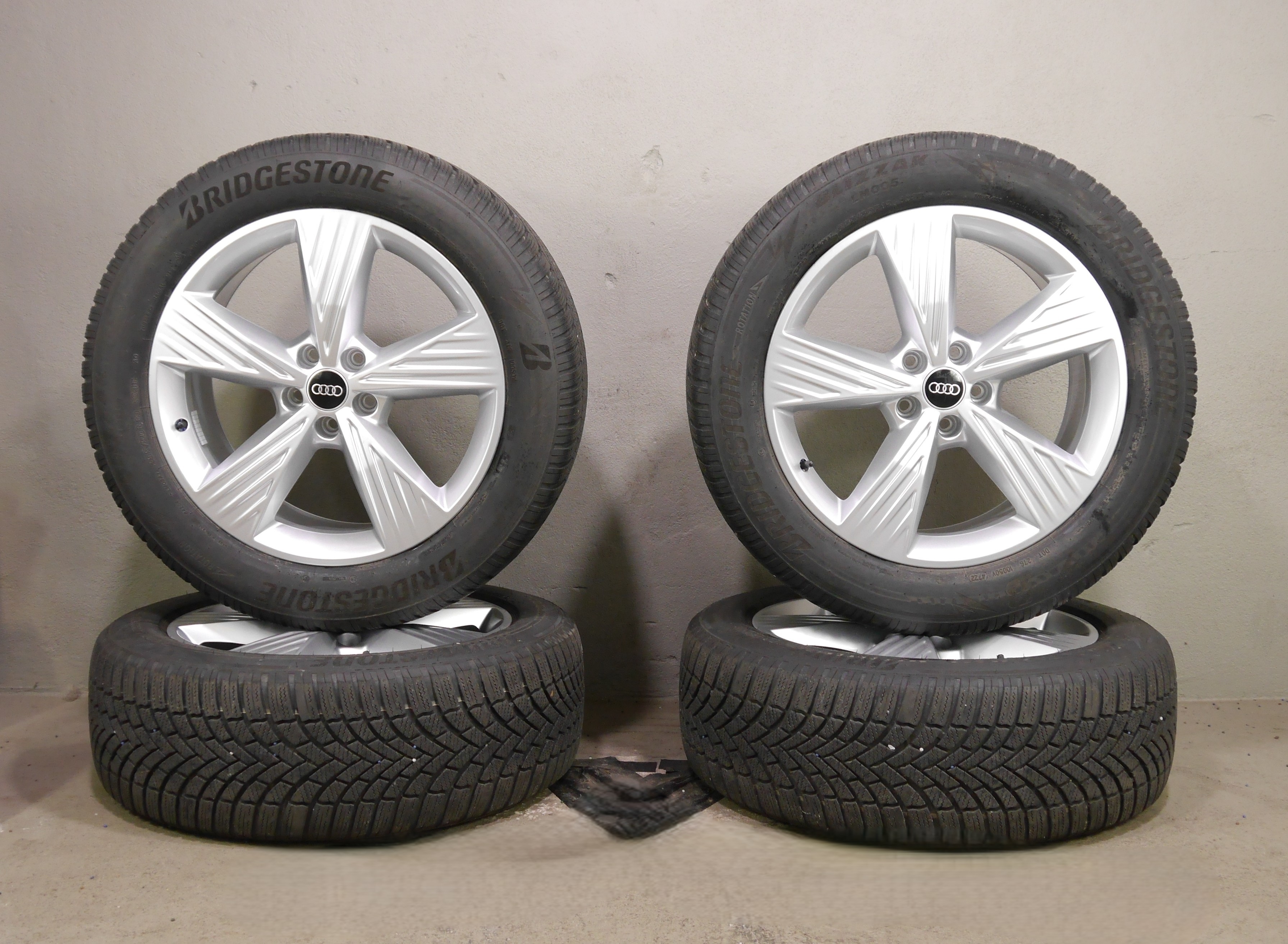Audi Q4 e-tron (F4) Aluradsatz – Winter 235/55 R19 101T, 255/50 R19 103T (AO) 89A601025B