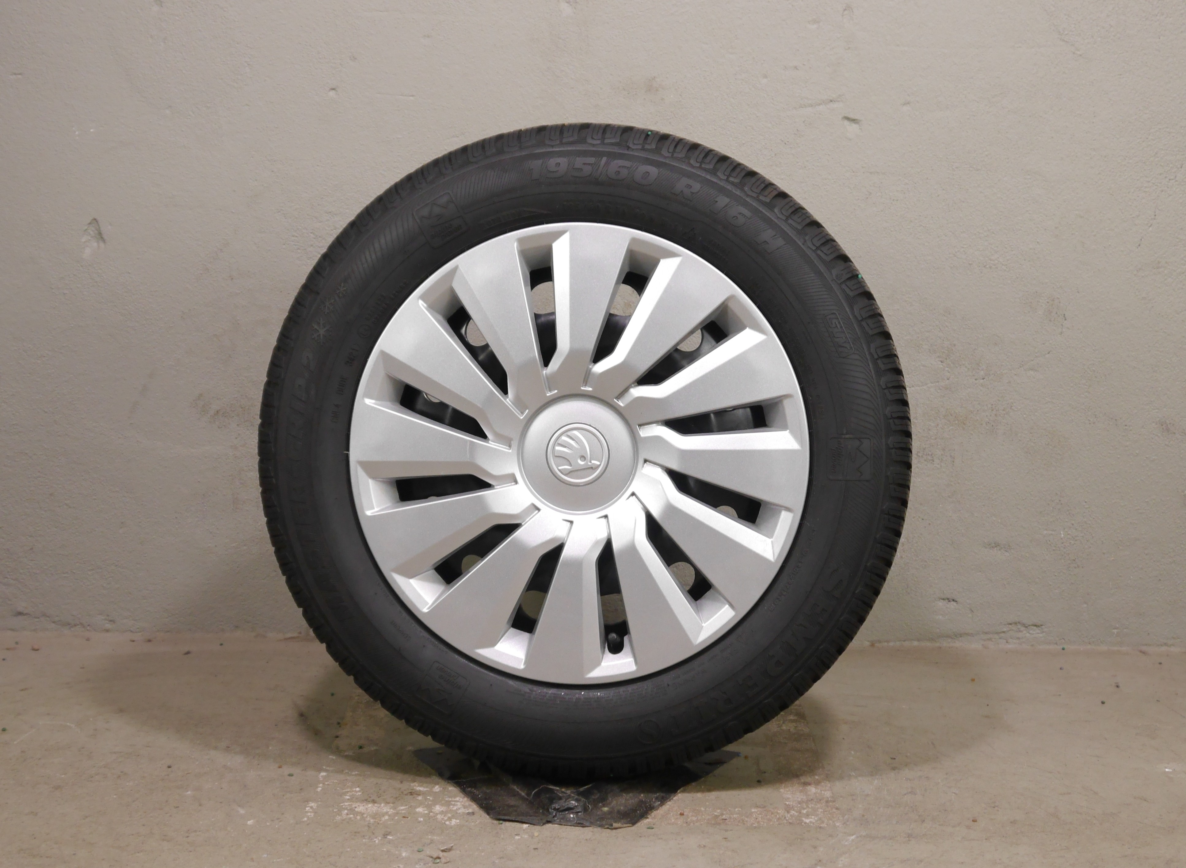 Skoda Scala Stahlradsatz – Winter 195/60 R16 89H (AO) – 2Q0601027H/AE