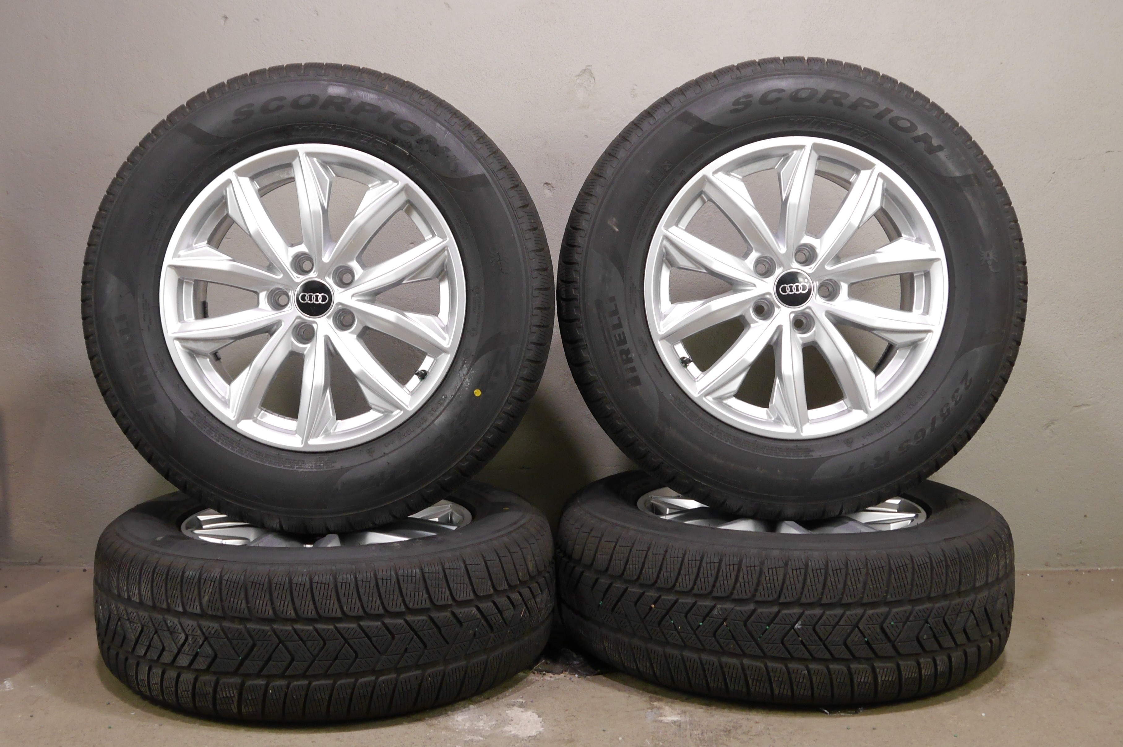 Audi Q5 (FY) Aluradsatz – Winter 235/65 R17 104H (AO) – 80A601025J