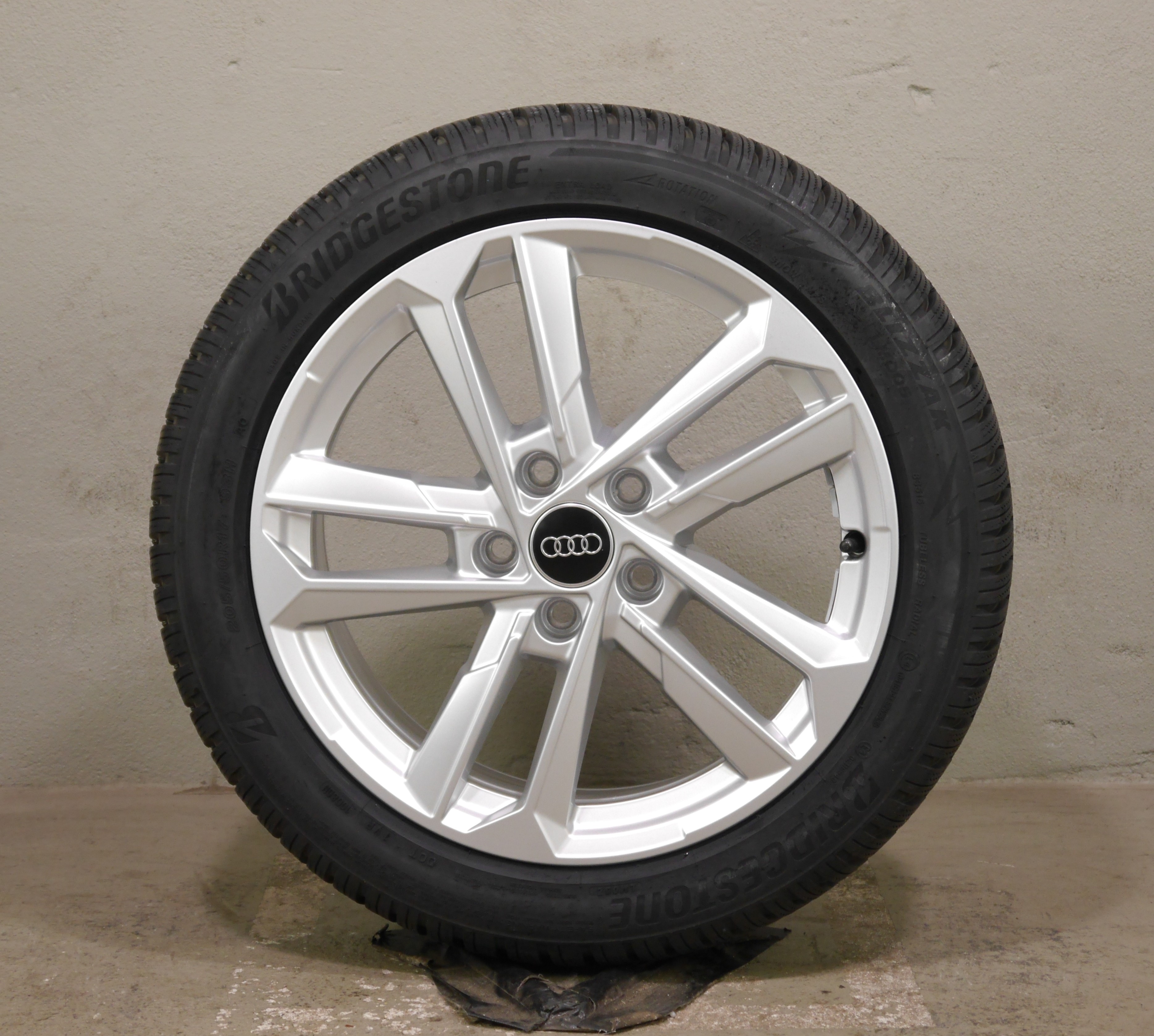 Audi A3 Aluradsatz – Winter 205/50 R17 93H – 8Y0601025L