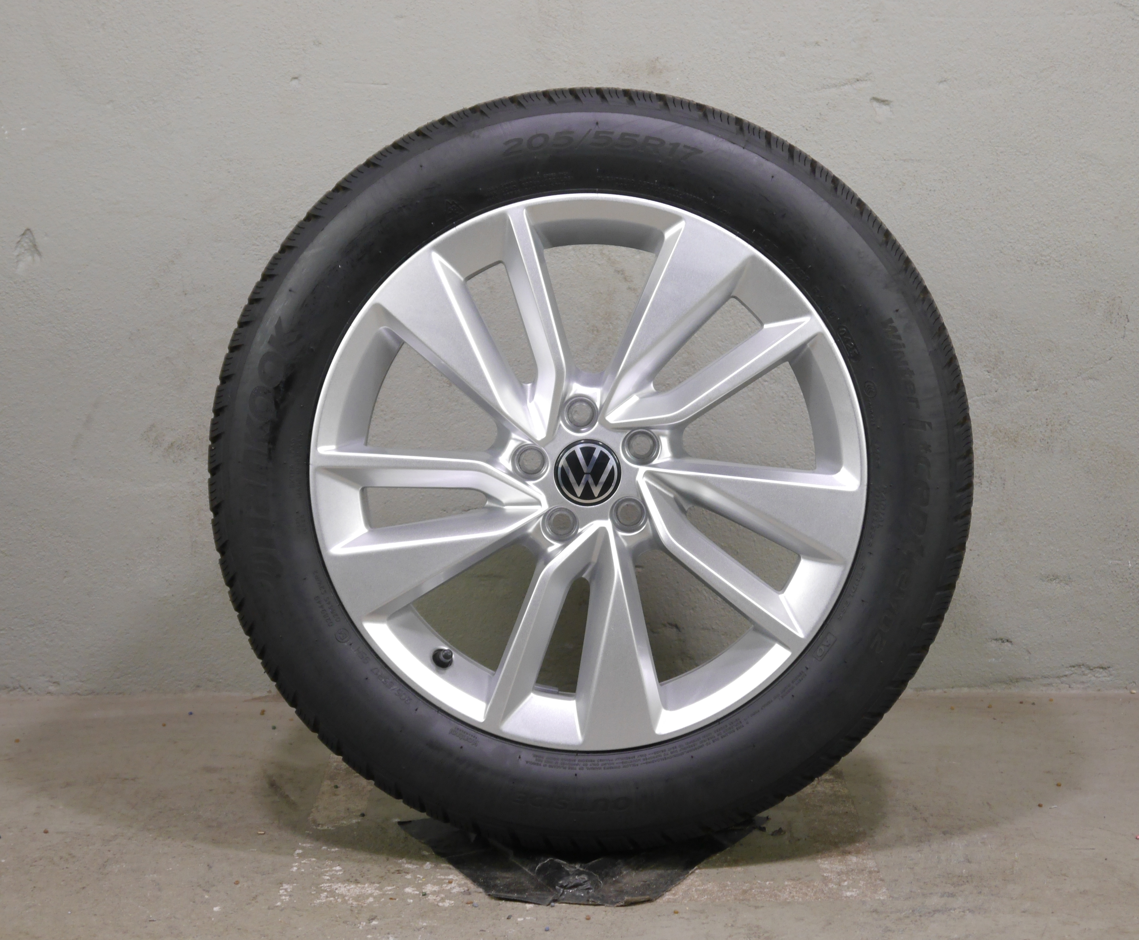 Volkswagen Taigo T-Cross  Bangalore Alurad – Winter 205/55 R17 95H – 2GM601025D