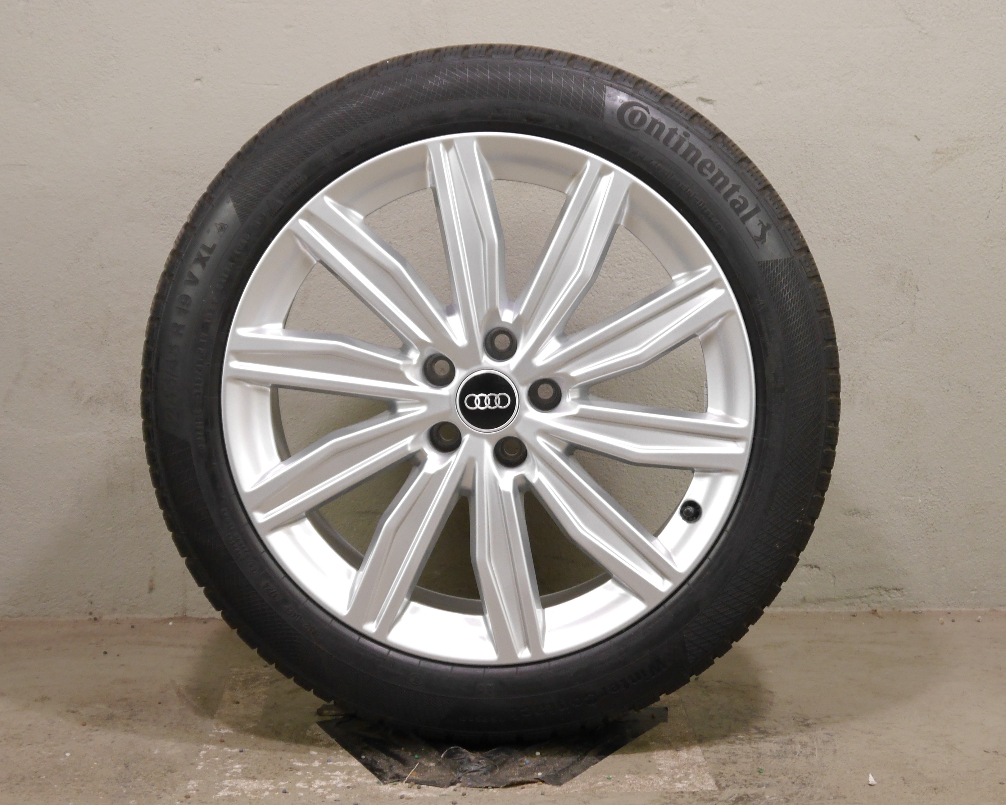 Audi A6 / S6 (4A) Limousine Aluradsatz – Winter 245/45 R19 102V (AO) –  4K0601025DS