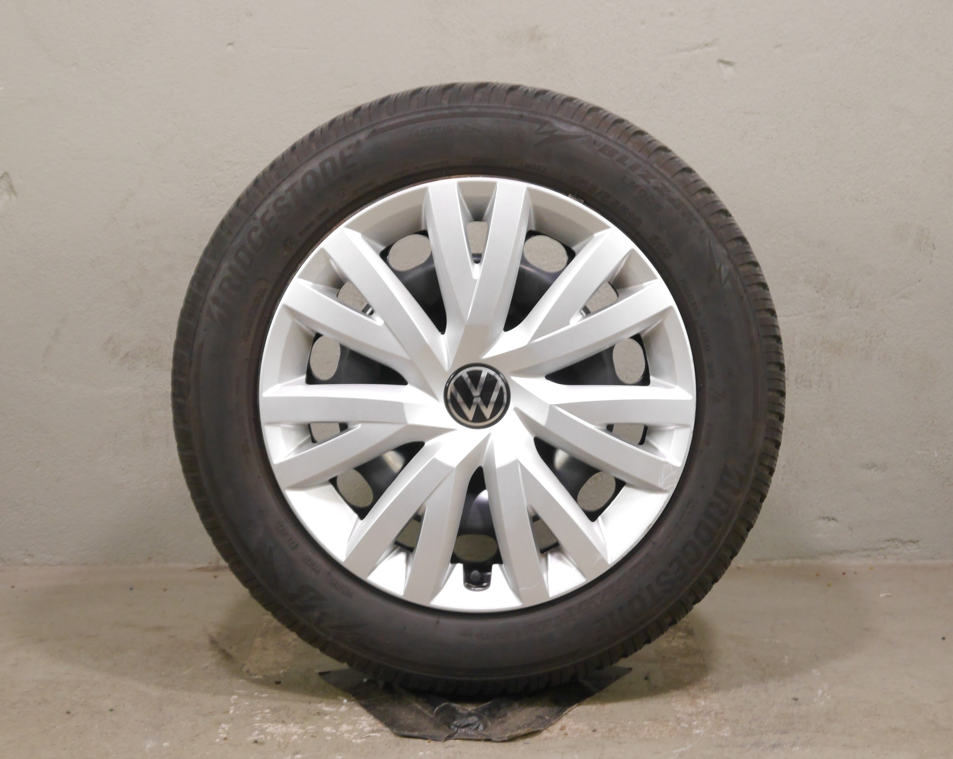 VW Golf (CD) Stahlradsatz – Winter 205/55 R16 91H – 5Q0601027BR