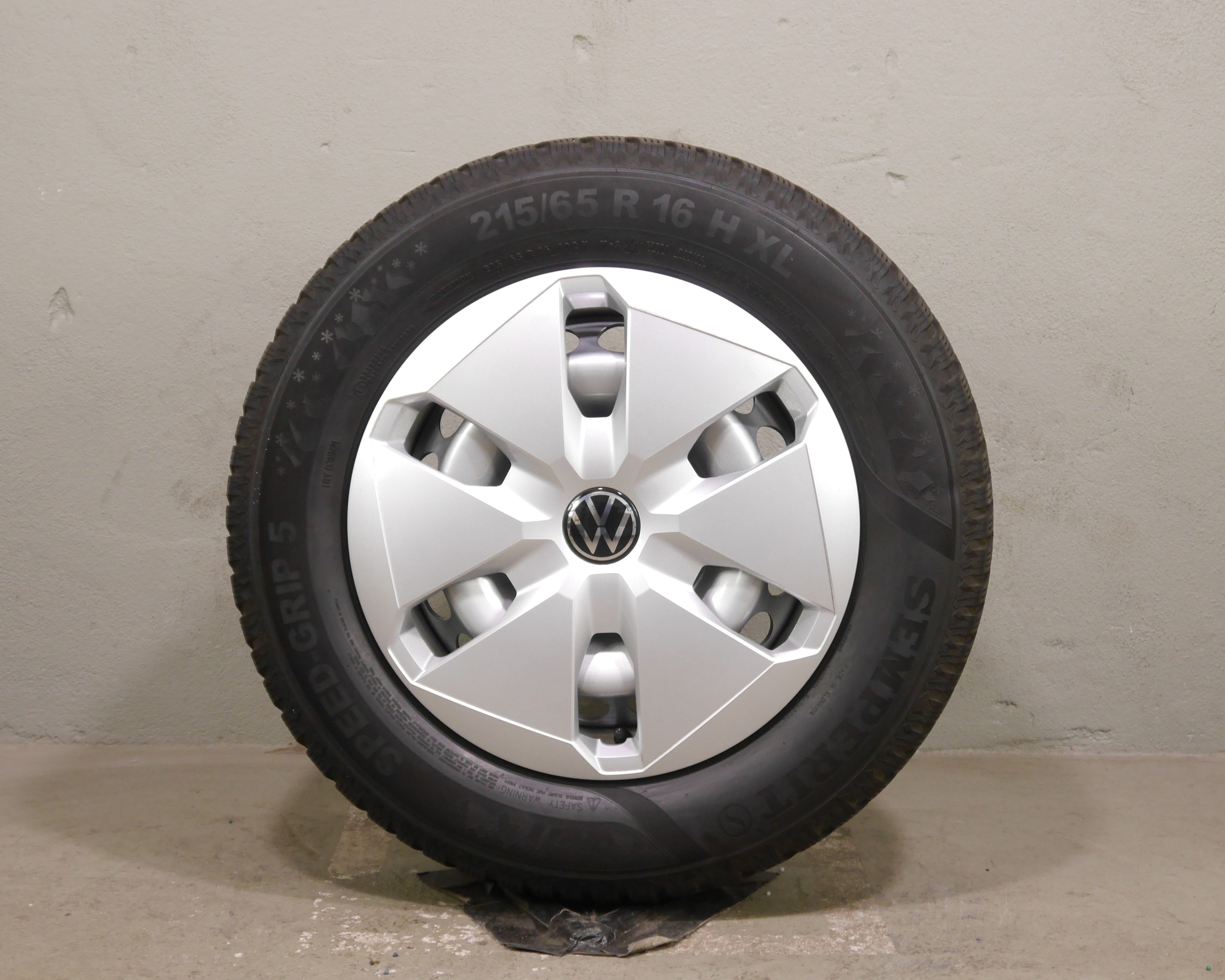 VW T7 Multivan (ST) Stahlradsatz – Winter 215/65 R16 102H - 7T0601027-