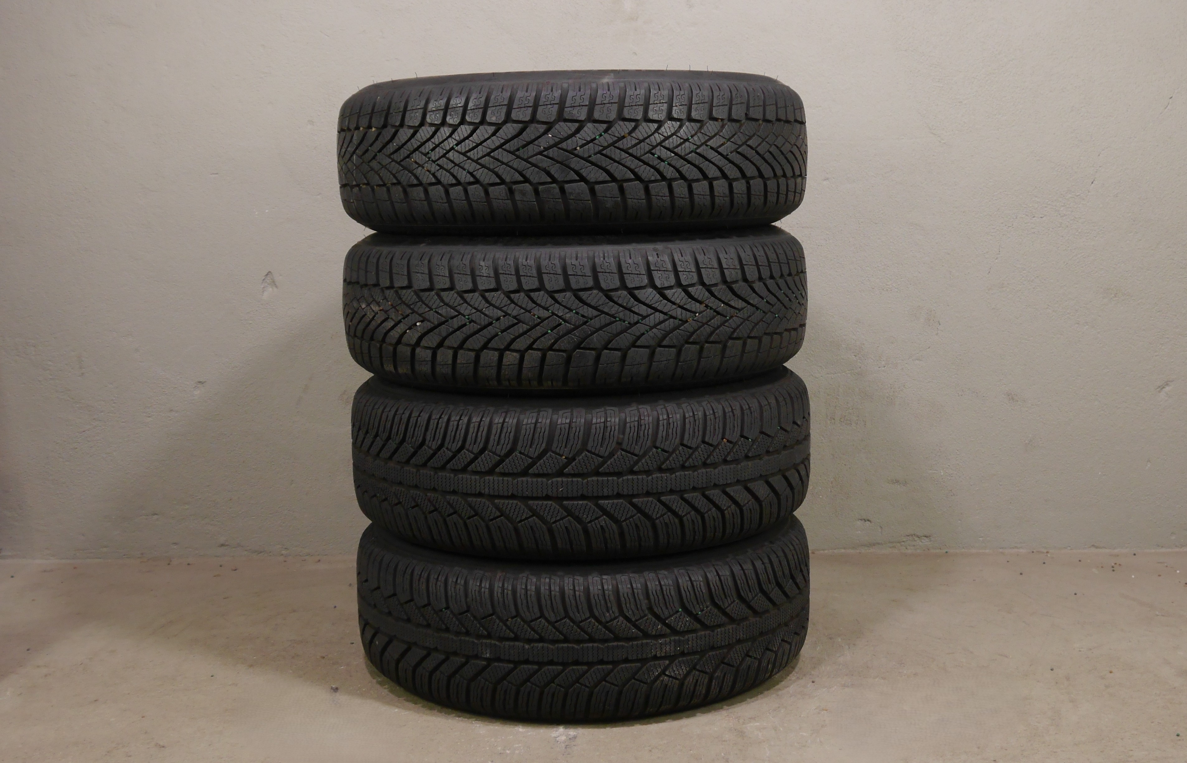 Skoda Scala Stahlradsatz – Winter 195/60 R16 89H (AO) – 2Q0601027H/AE