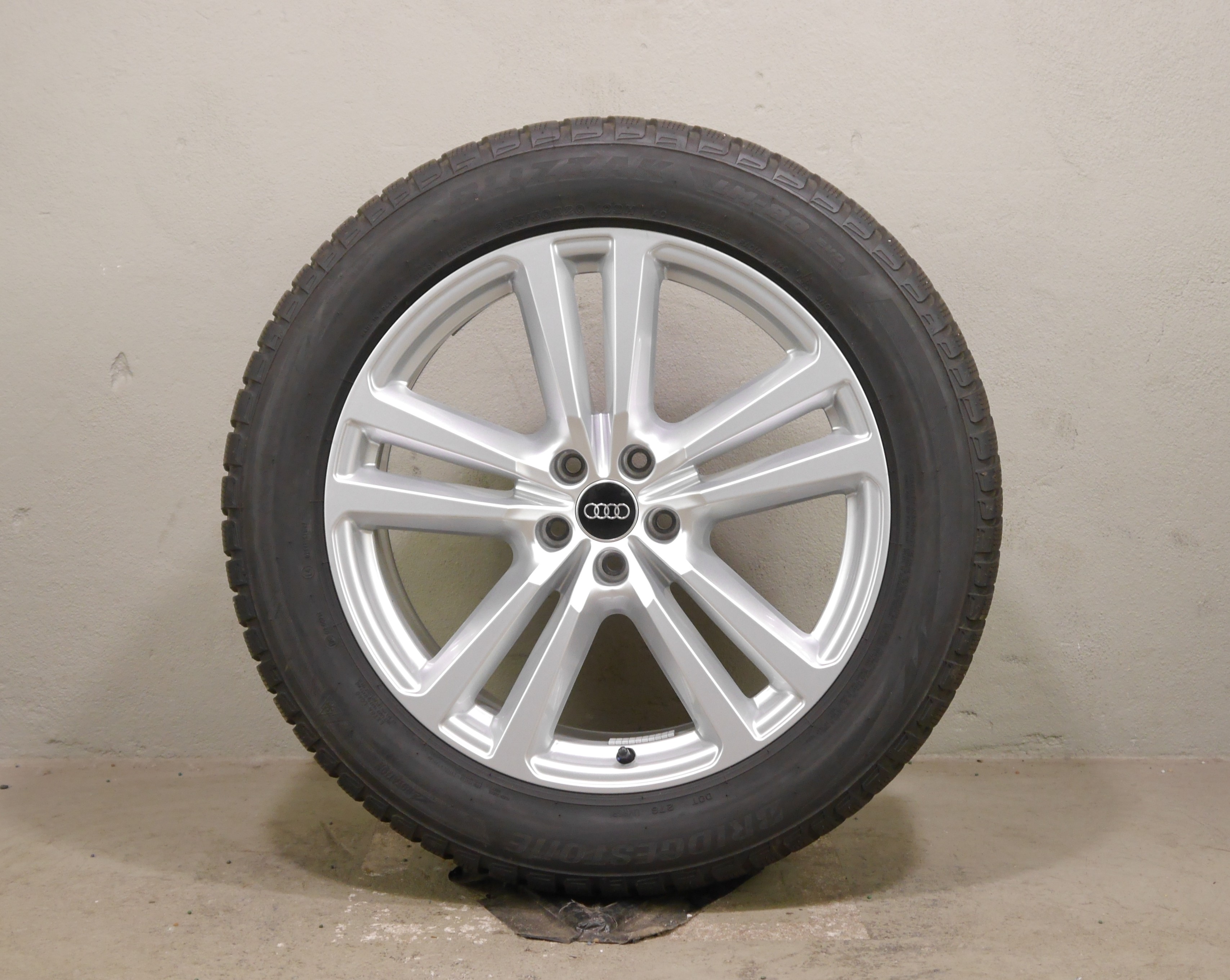 Audi Q7 Aluradsatz – Winter 255/50 R20 109H (AO) – 4M0601025G