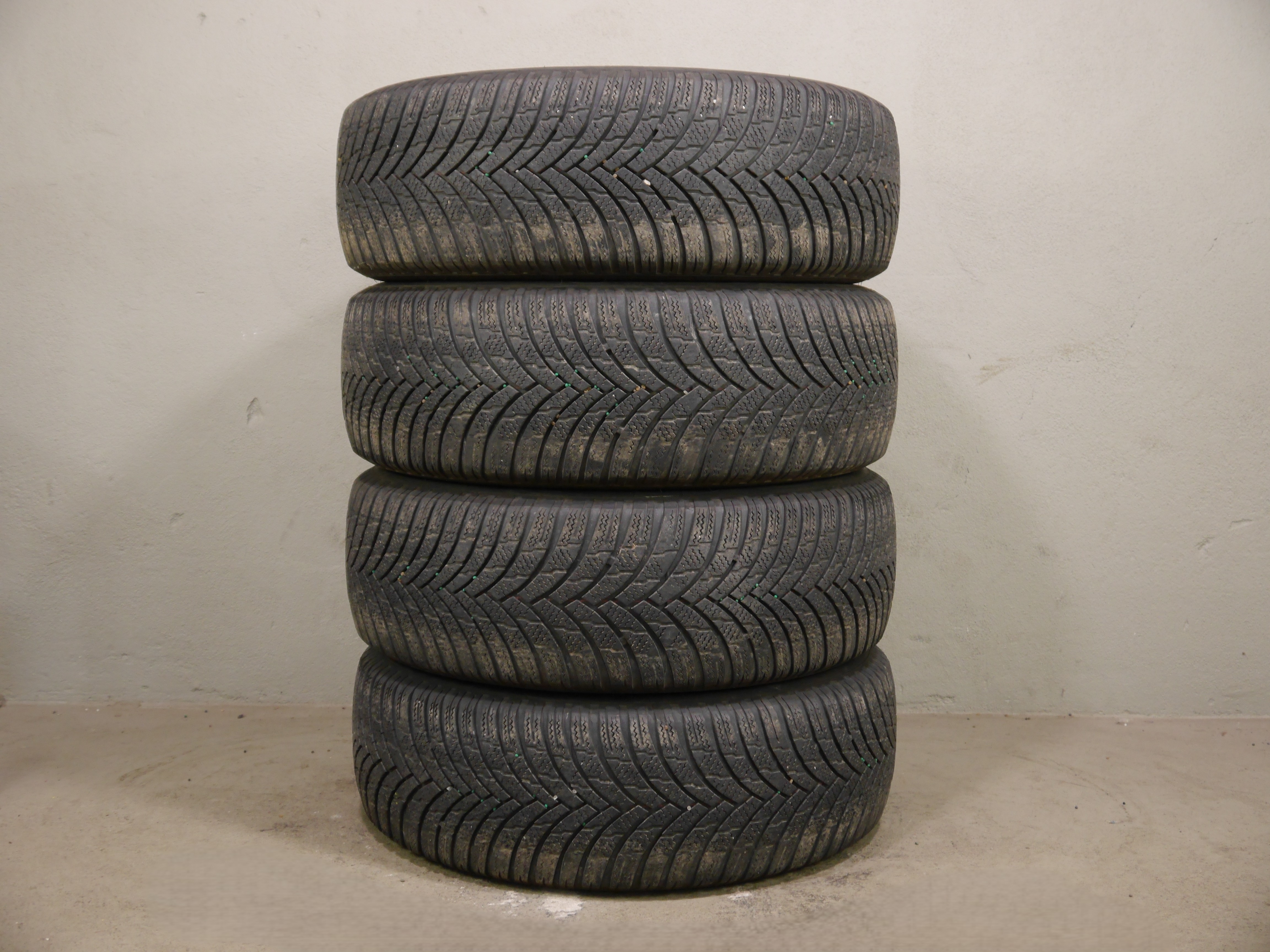 Seat Tarraco Alurad – Winter 235/55 R18 104H – KBA52471