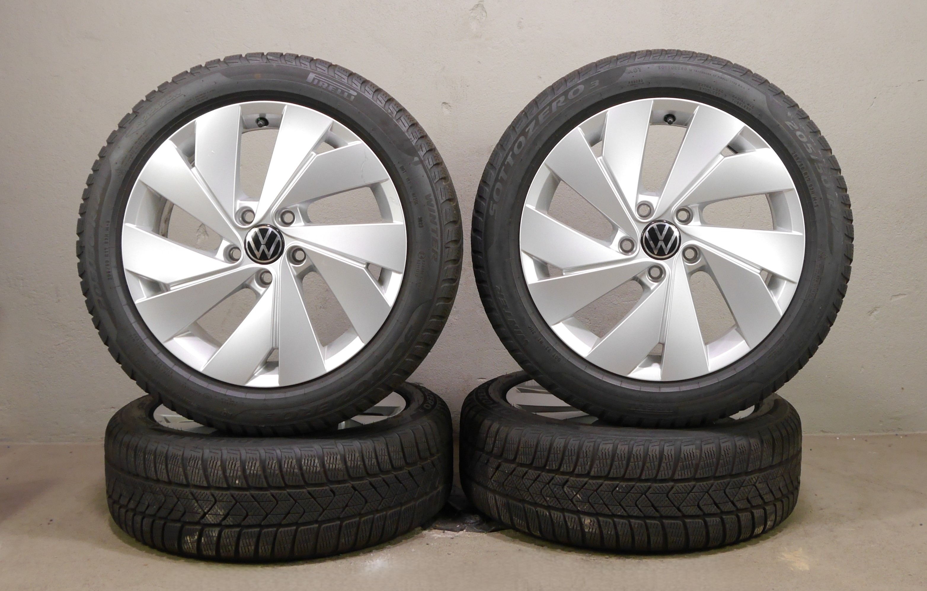 VW Golf (CD) Aluradsatz – Winter 205/50 R17 93H – 5H0601025B
