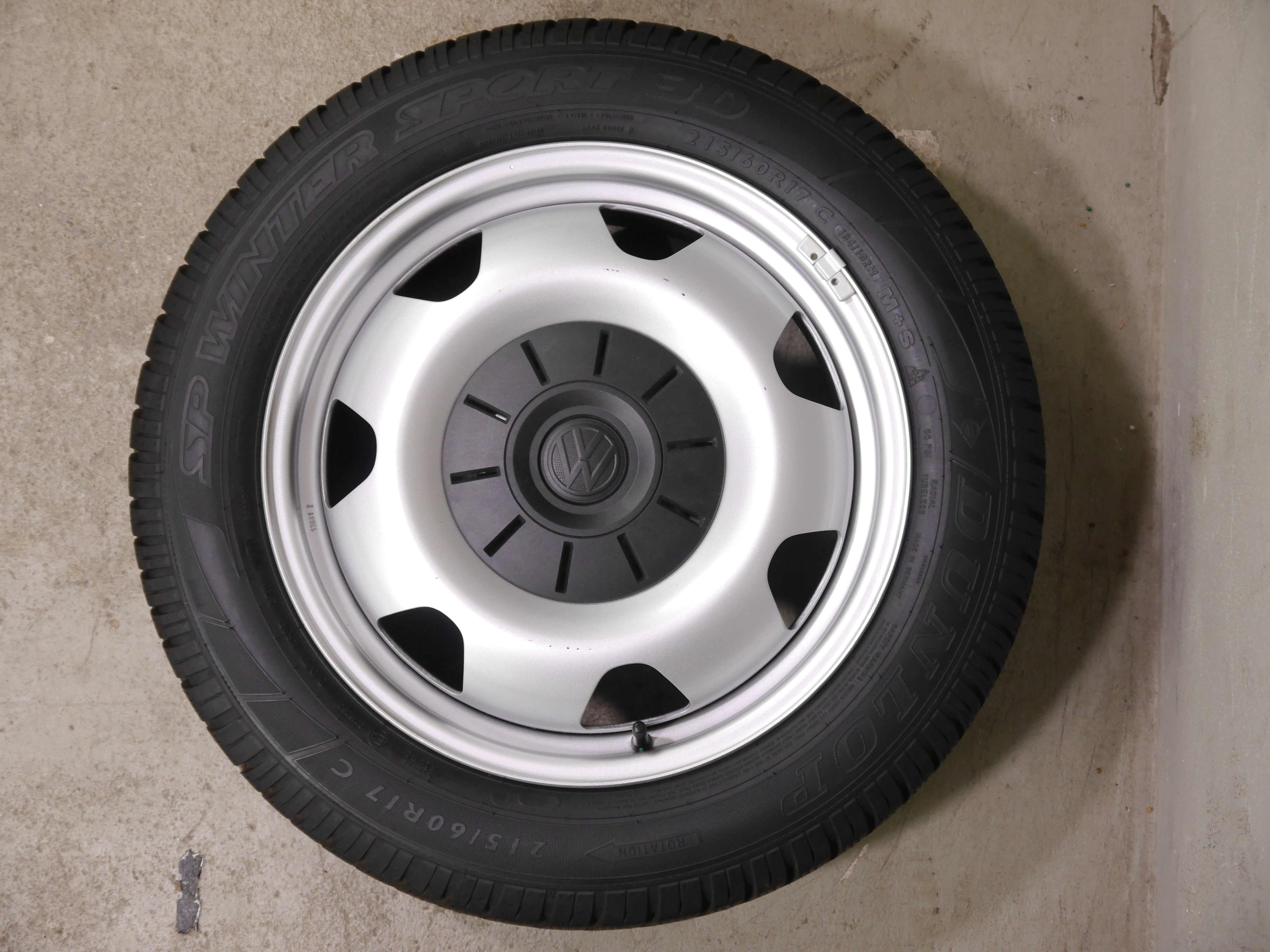 Volkswagen T6.1 California Stahlradsatz – Winter 215/60 R17 104/102H - 7J5601027