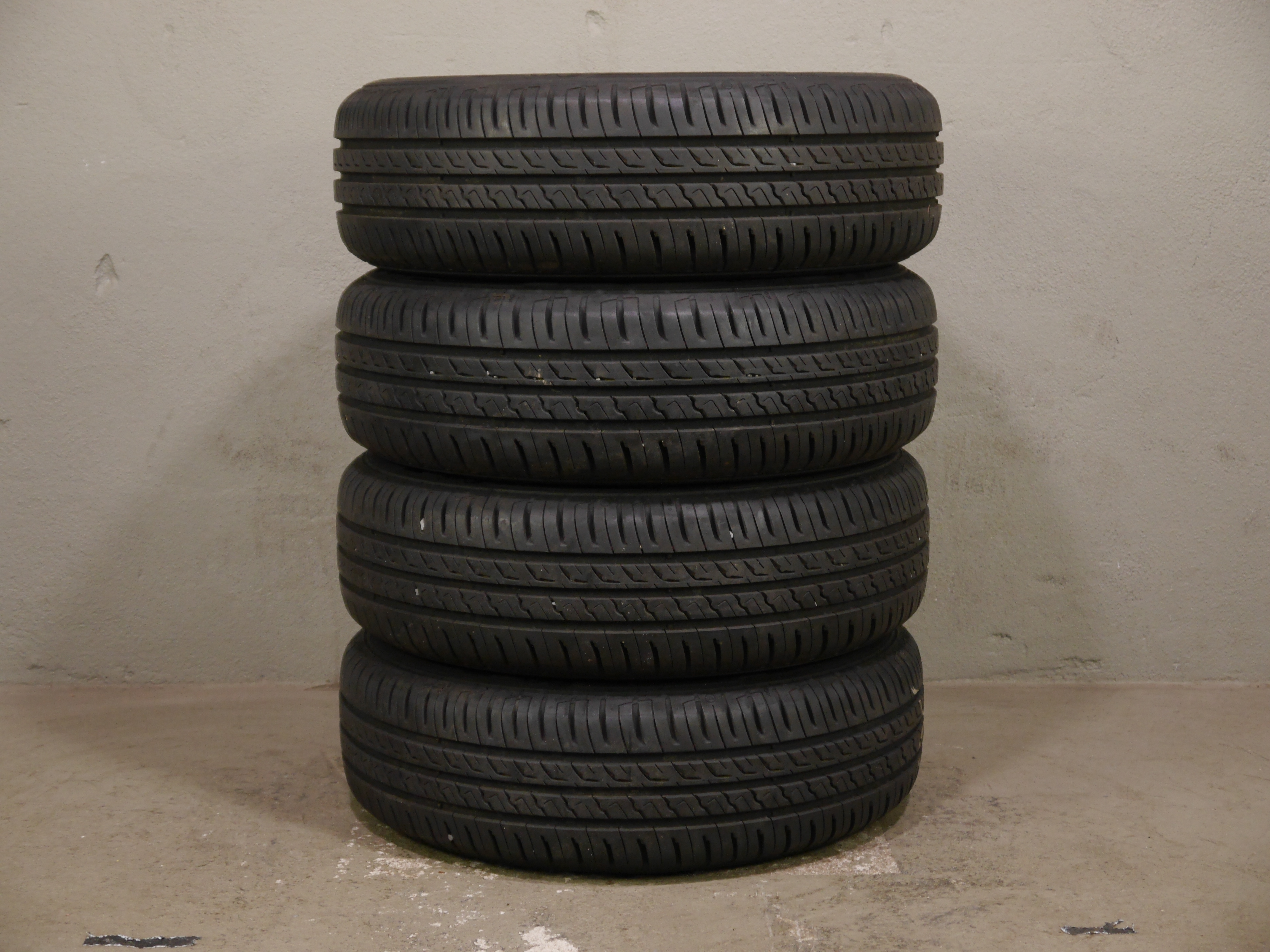 Seat Mii Aluradsatz – Sommer 175/65 R14 82T  – 1SL601025