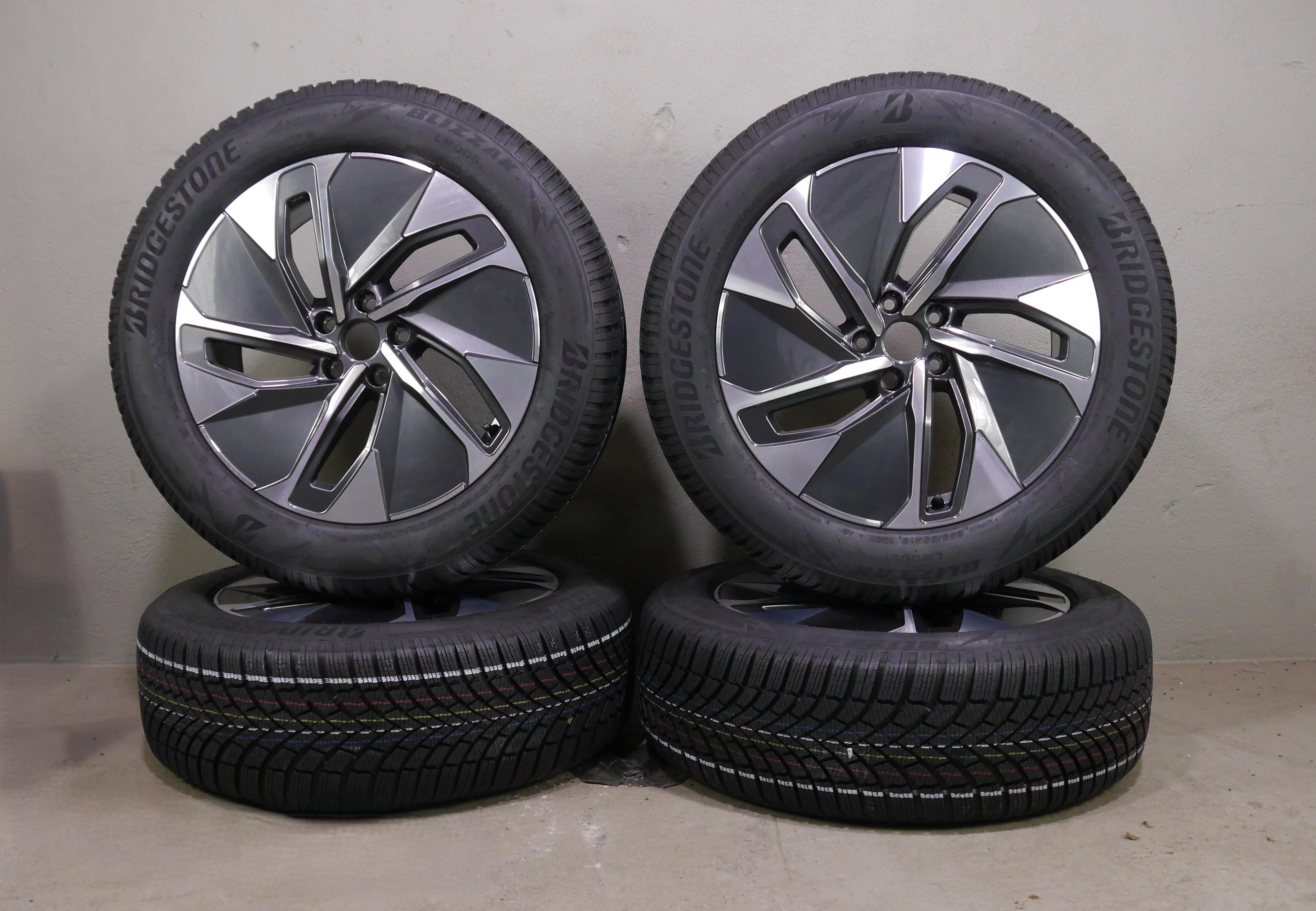VW ID.4   ID.5 Aluradsatz – Winter 235/55 R19 101T 255/50 R19 103T - 11A601025M