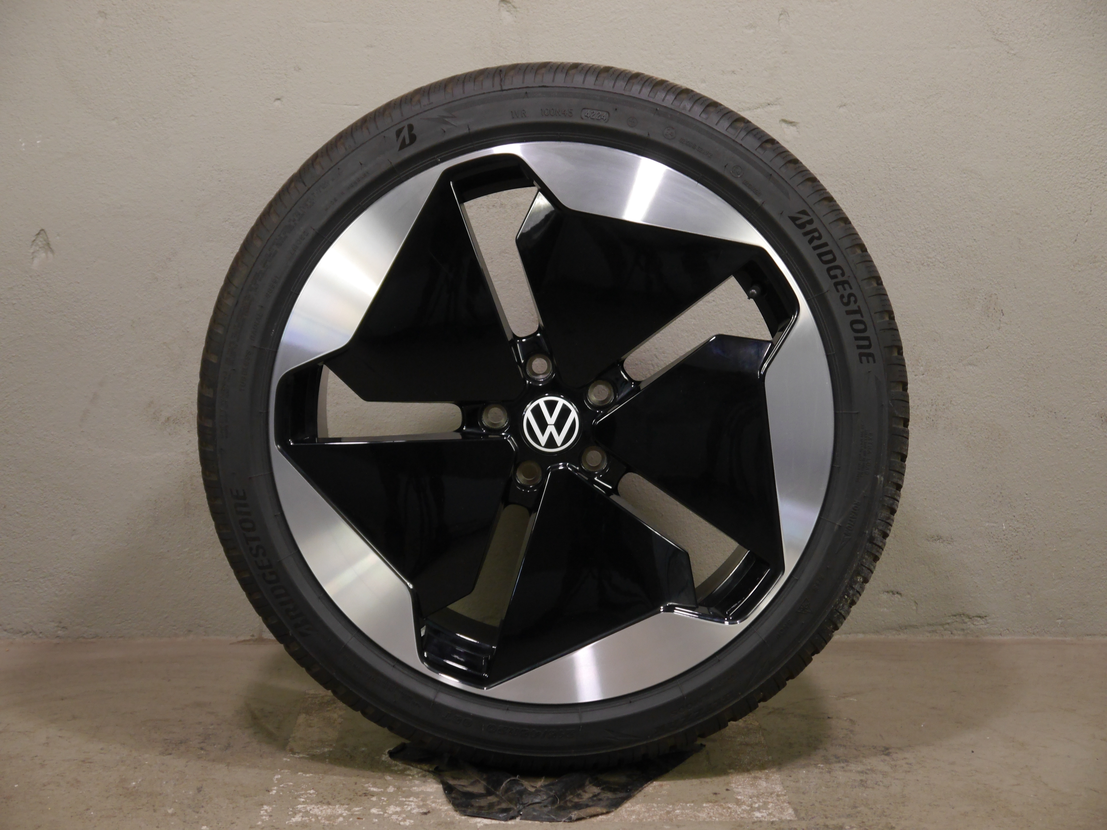 VW ID.3 Aluradsatz – Winter 215/45 R20 95T - 10A601025AA