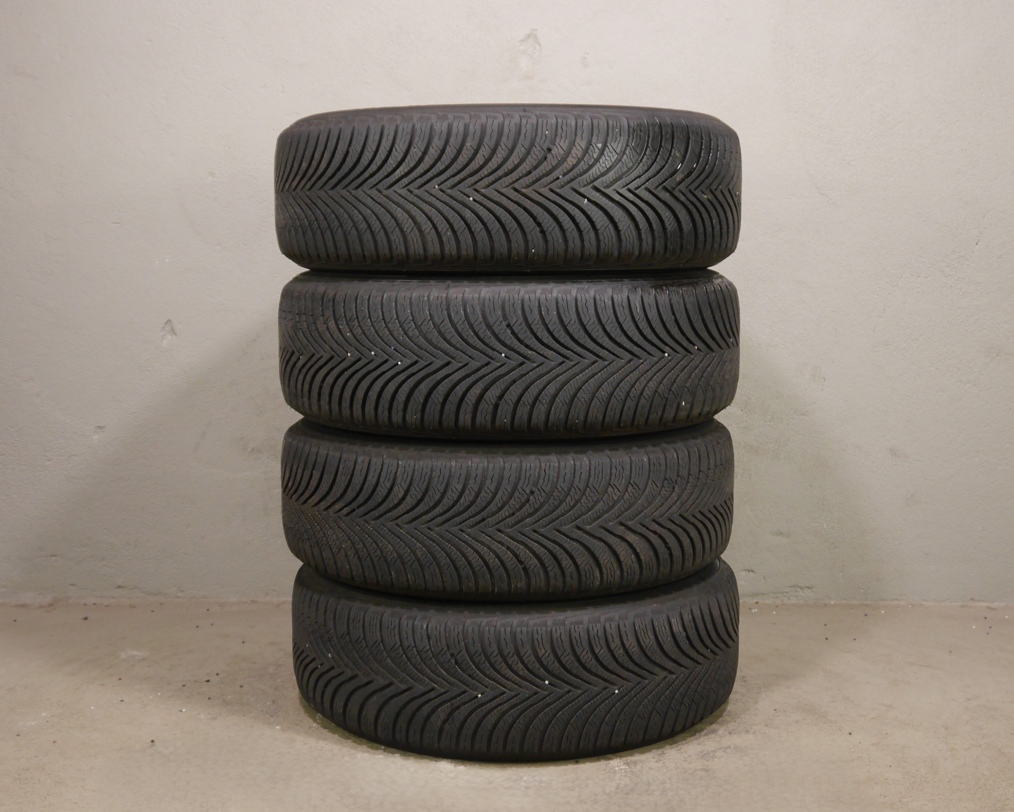 VW T-Roc (D1) Stahlradsatz – Winter 205/60 R16 92H – 5Q0601027CA/CB