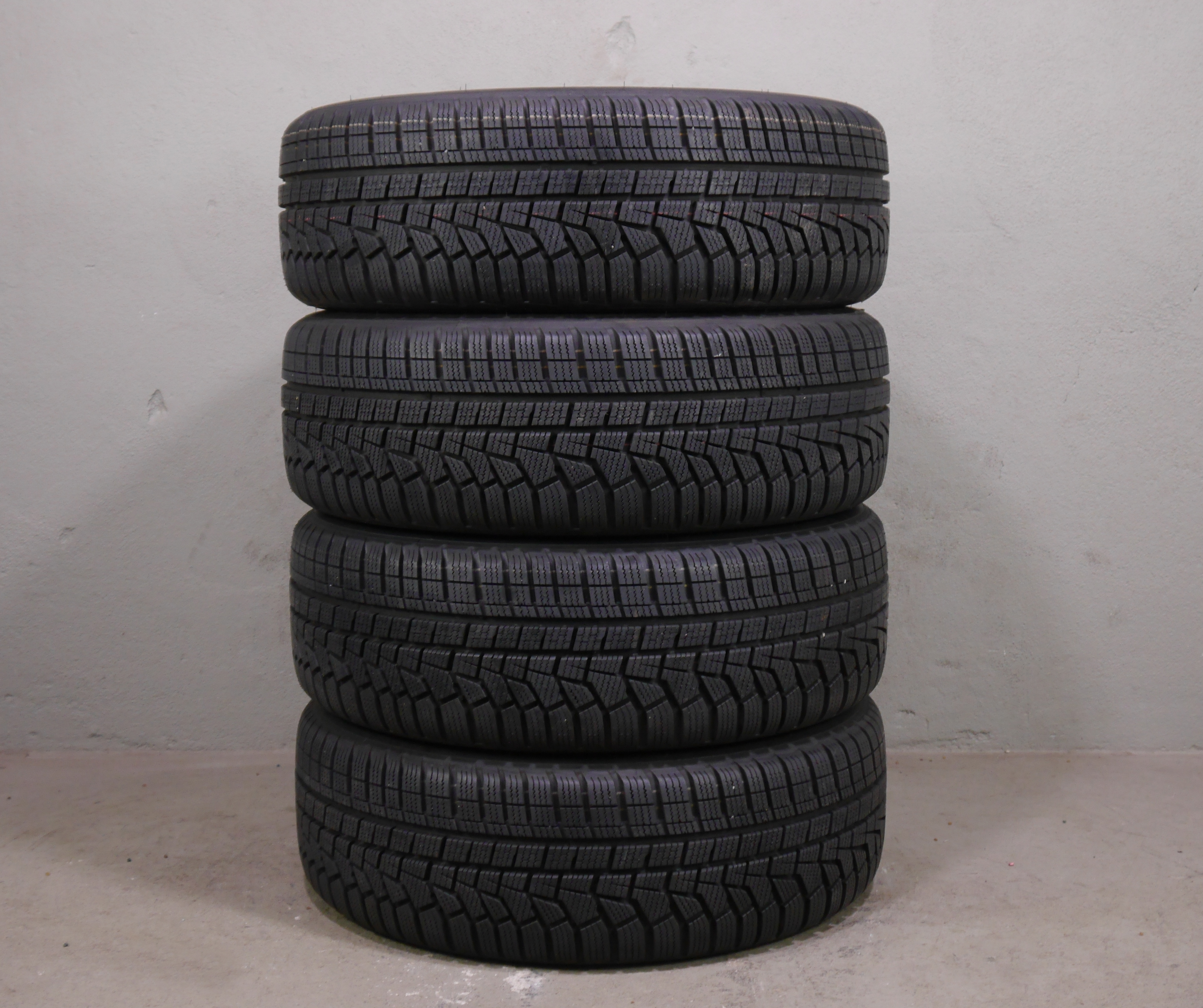 Volkswagen Taigo T-Cross  Bangalore Alurad – Winter 205/55 R17 95H – 2GM601025D