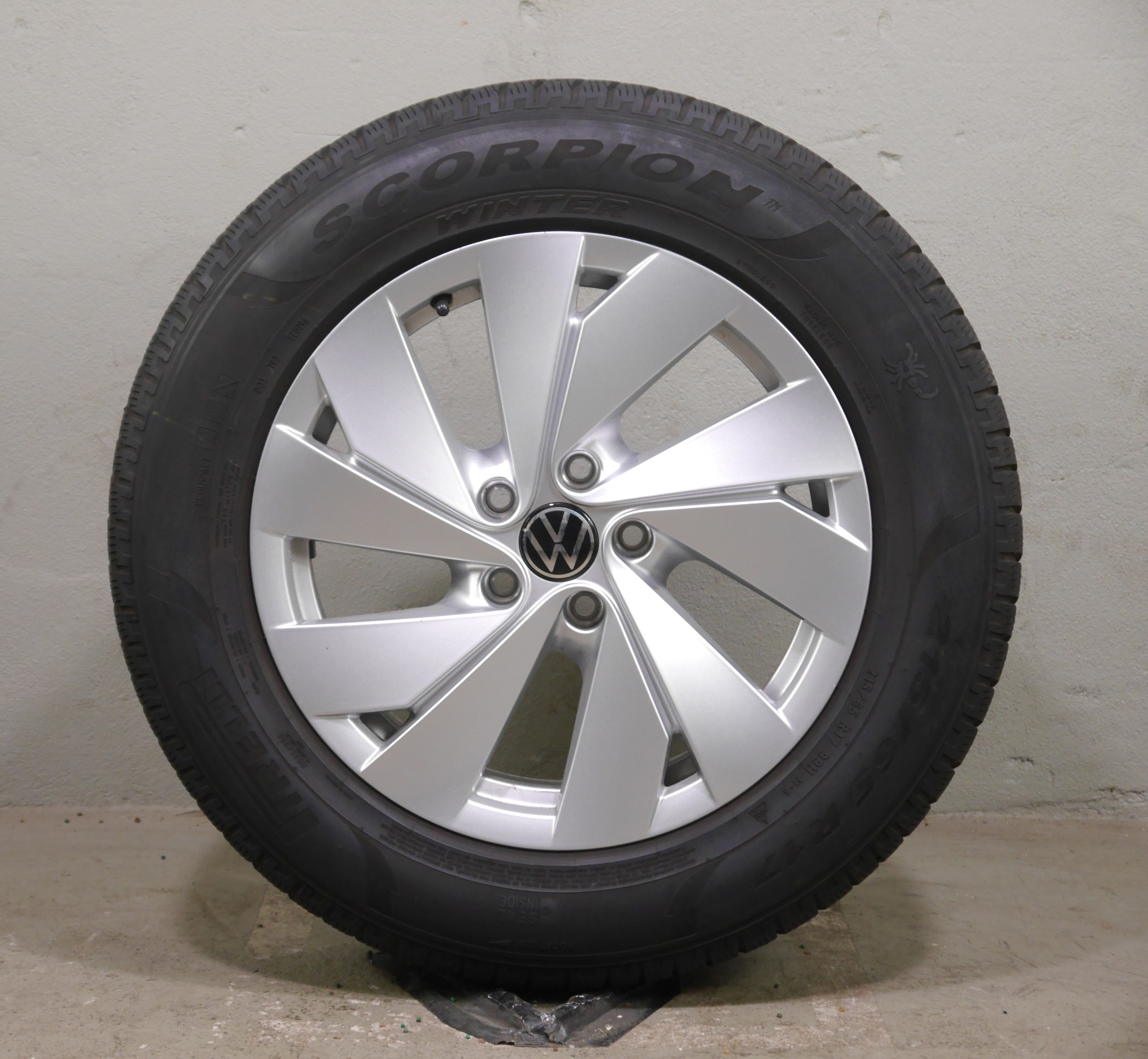VW Tiguan Aluradsatz Belmont – Winter 215/65 R17 99H - 571601025-