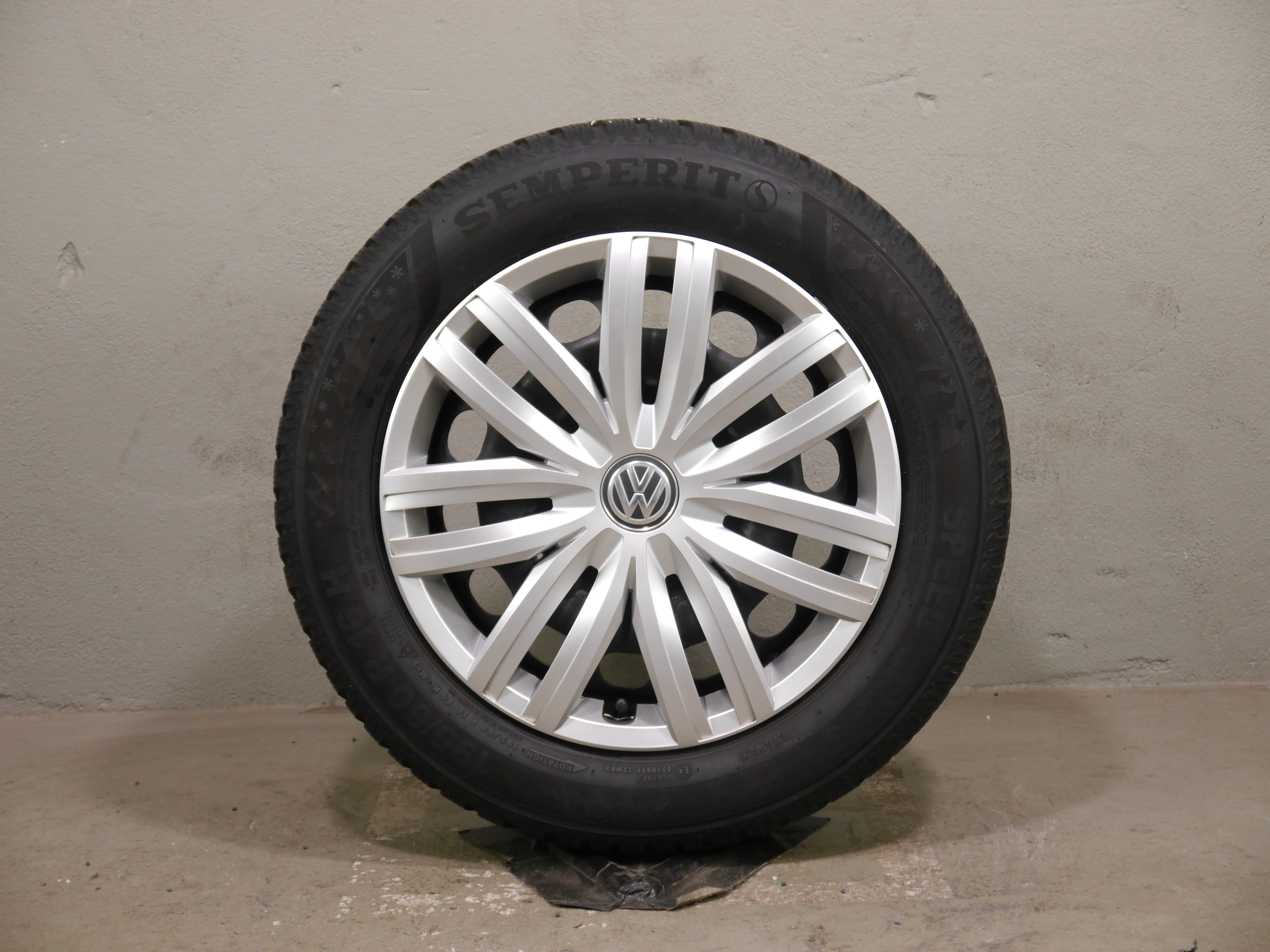 VW Taigo Stahlradsatz – Winter 195/60 R16 89H (AO) – 2Q0601027H/AE