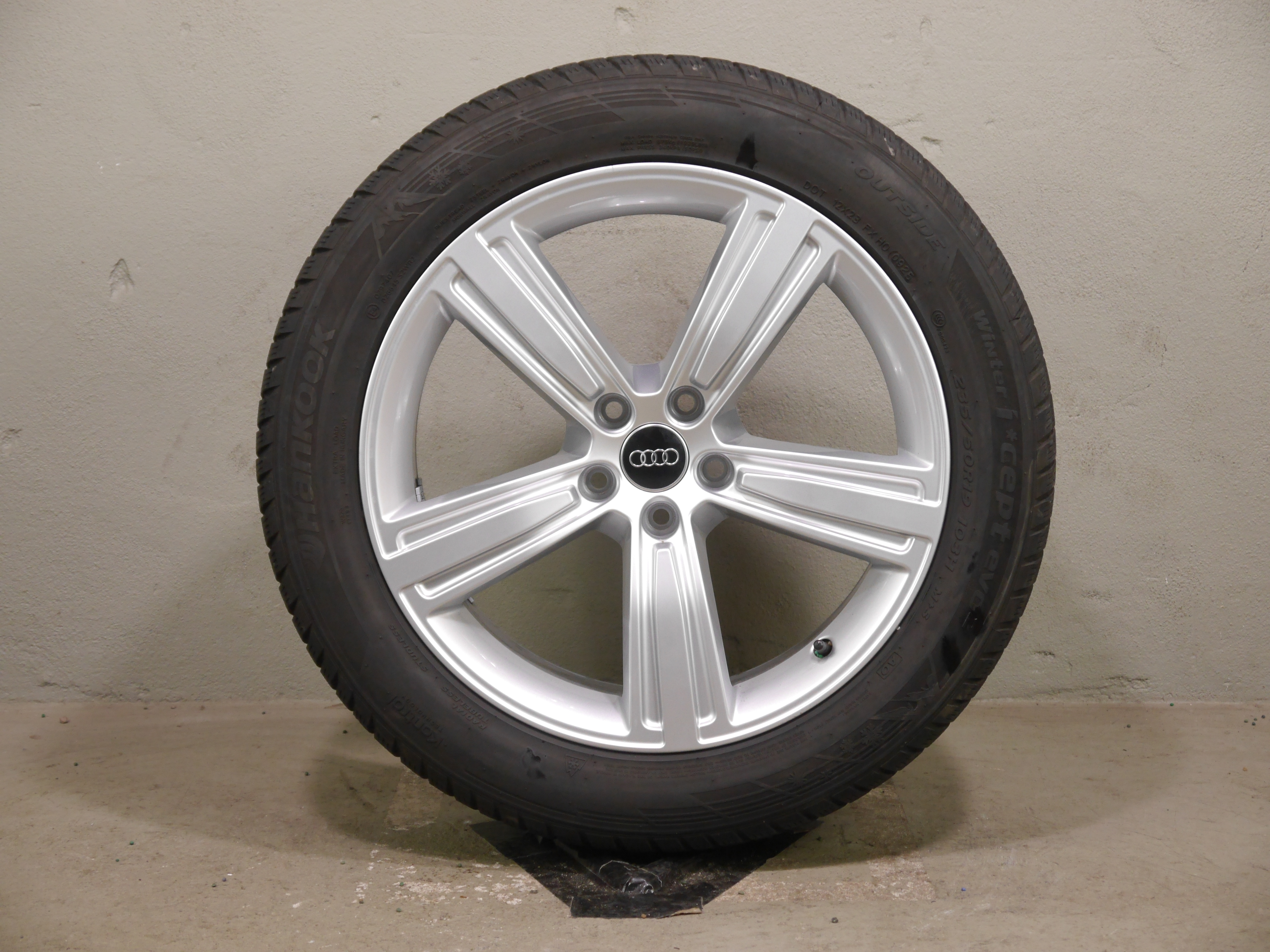 Audi A8 Aluradsatz – Winter 235/50 R19 103H – 4N0601025J