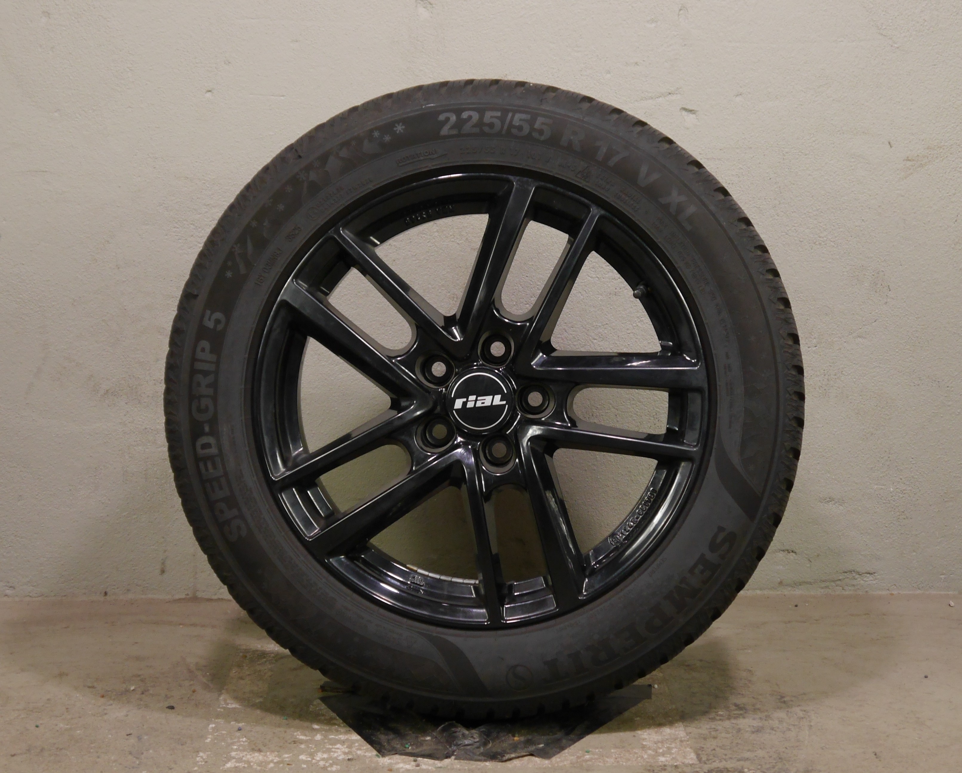 ŠKODA Kodiaq (PS) Stahlradsatz – Winter 225/55 R17 101V – KBA53165