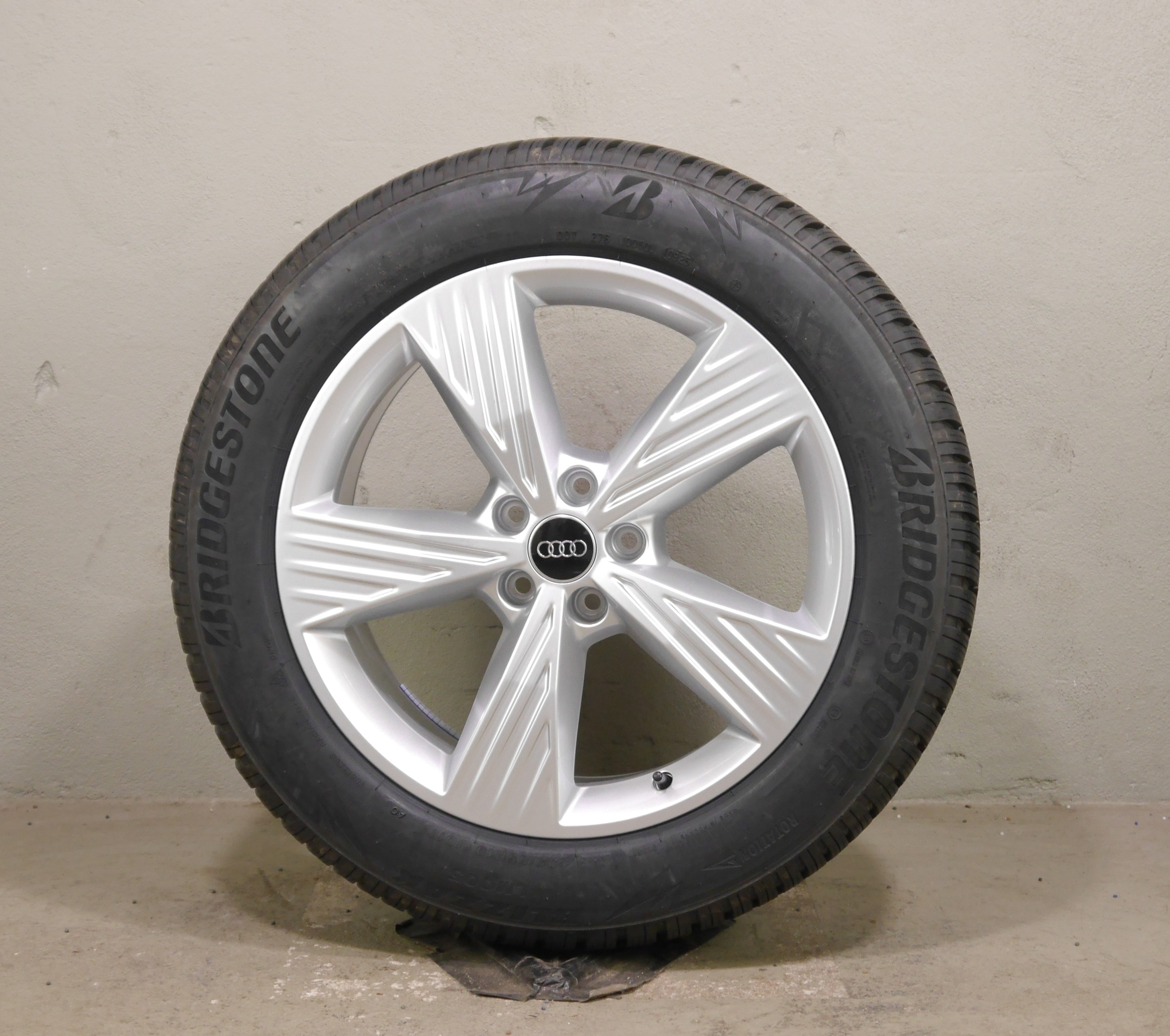 Audi Q4 e-tron Aluradsatz – Winter 235/55 R19 101T, 255/50 R19 103T 89A601025AM