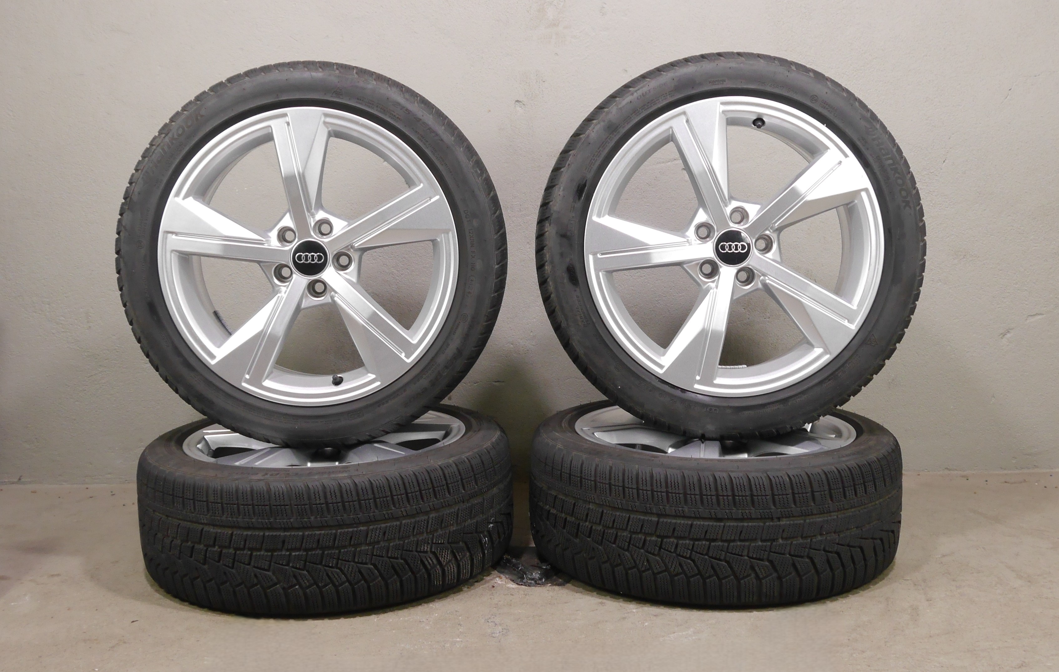 Audi A1 Aluradsatz – Winter 215/45 R17 91W (AO) – 82A601025G