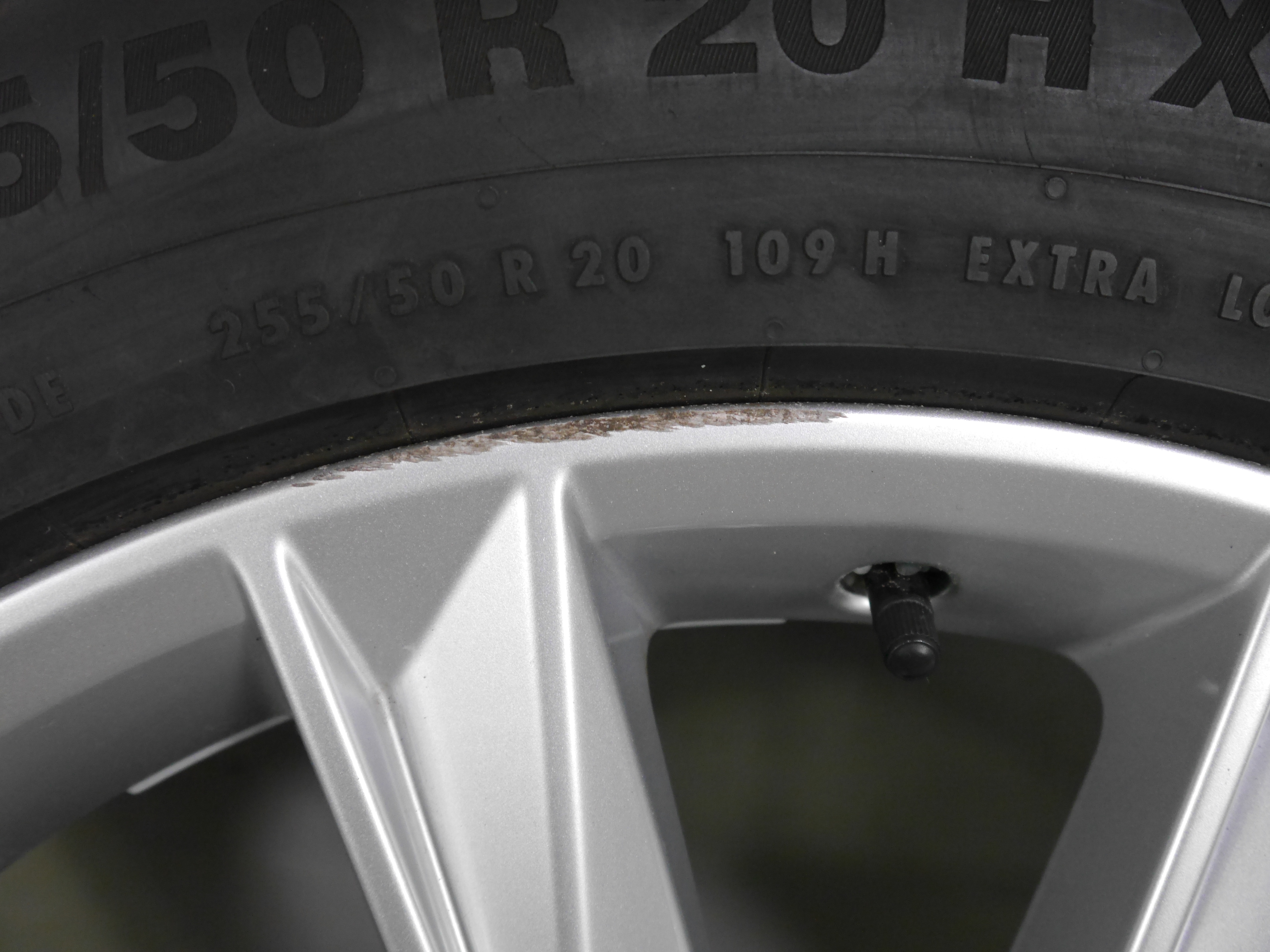 Audi e-tron (GE) Aluradsatz – Winter 255/50 R20 109H (AO) – 4KE071490A