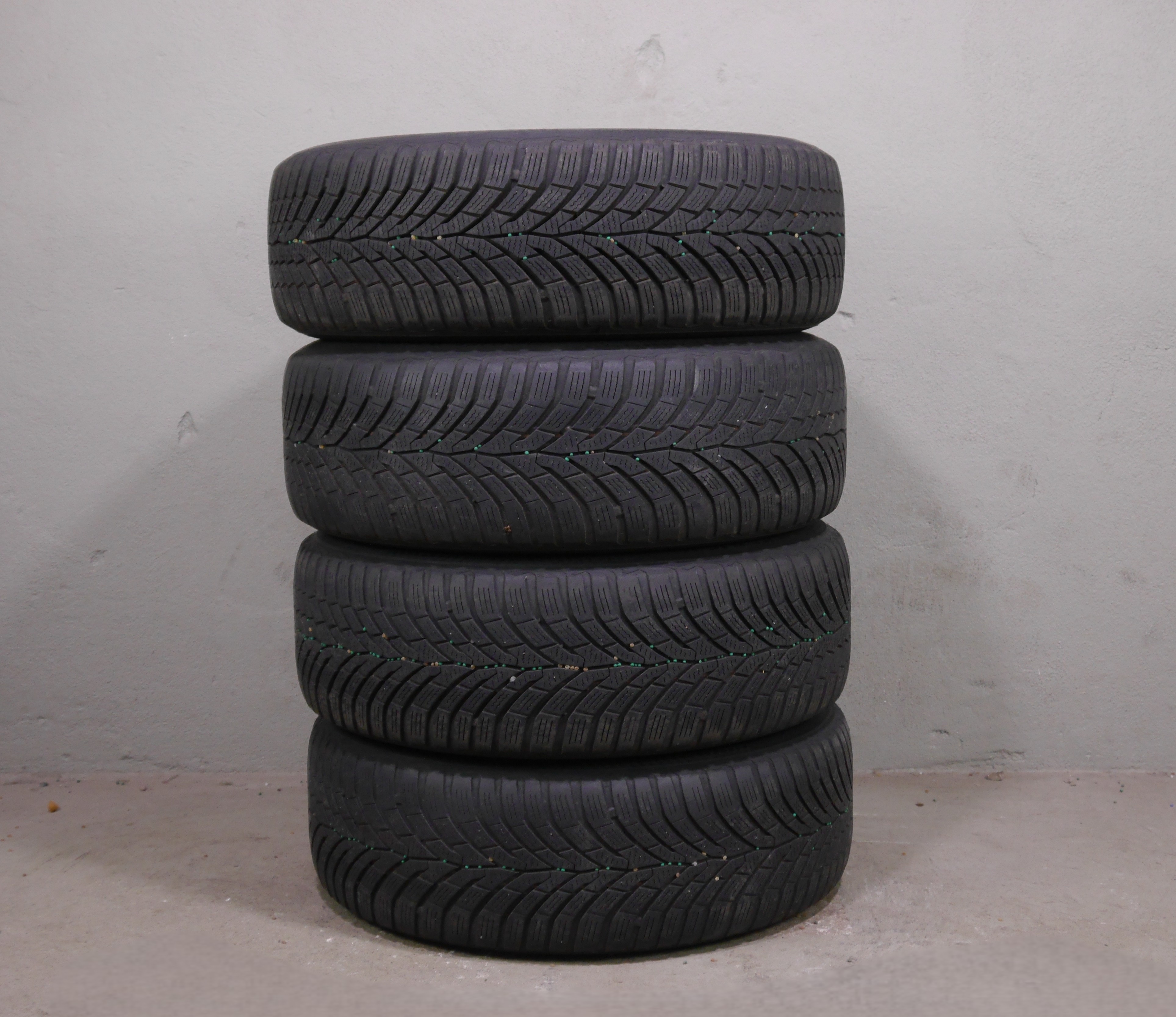 VW Golf Stahlradsatz – Winter 205/55 R16 91H – 5Q0601027BQ