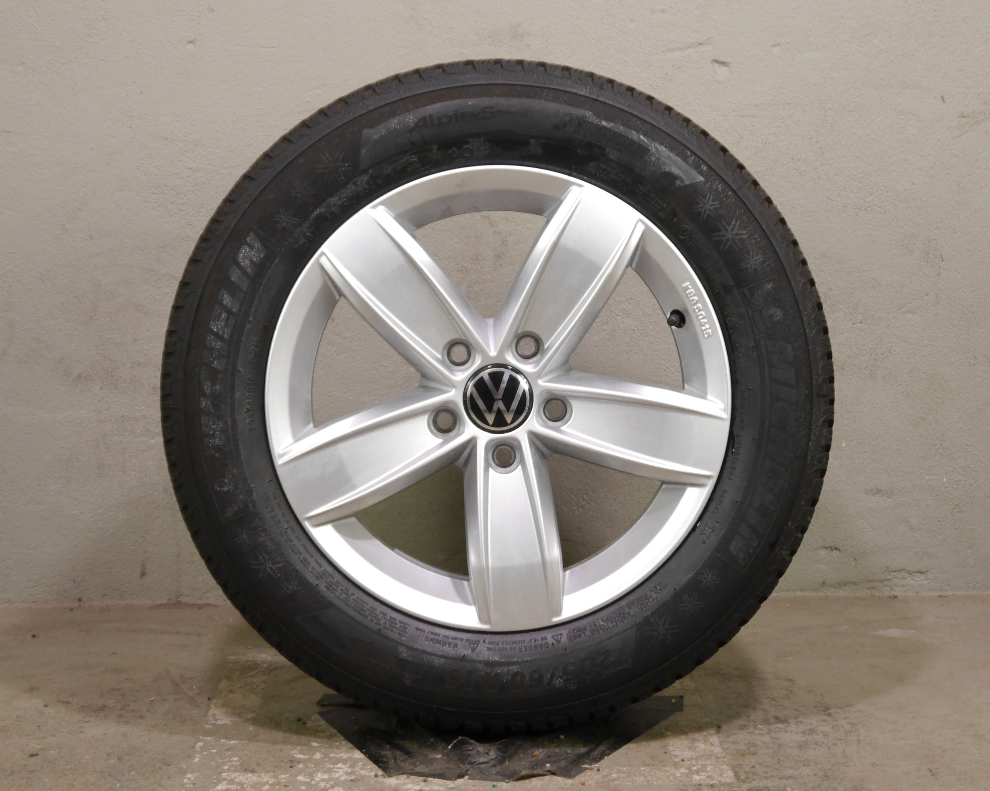 VW T-Roc (D1) Aluradsatz – Winter 205/60 R16 92H – 2GA601025Q