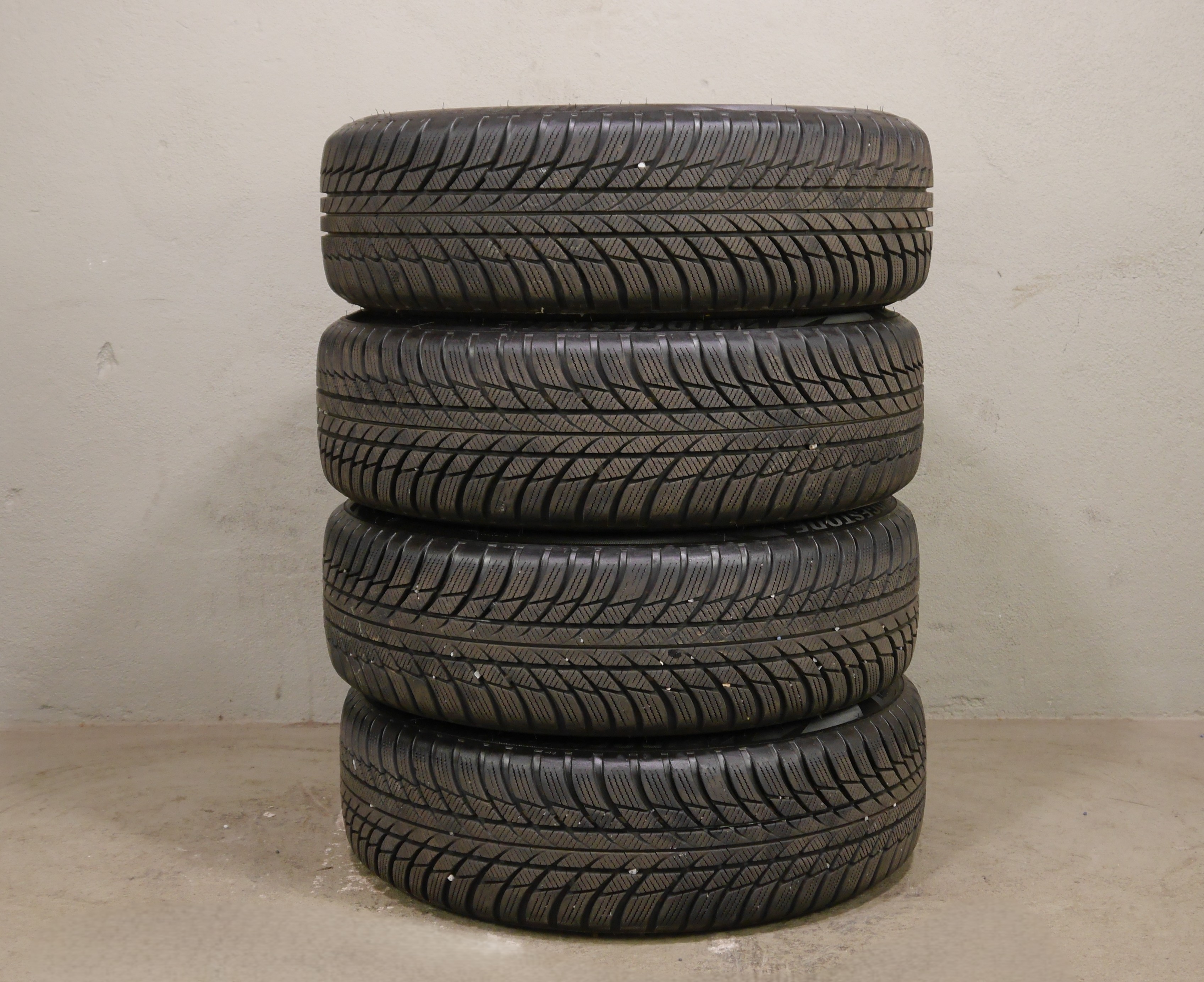 VW Polo GTI (AE) Aluradsatz – Winter 185/60 R16 90H – 2G0601025AF